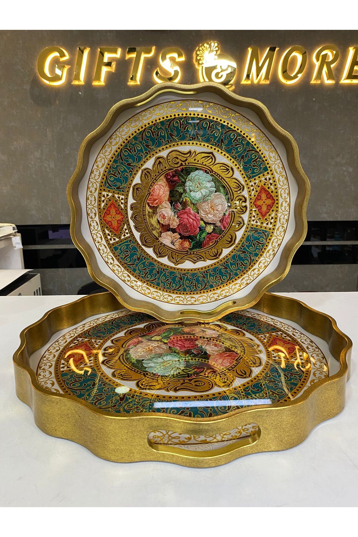 ROY KING-Round Tray Small 3