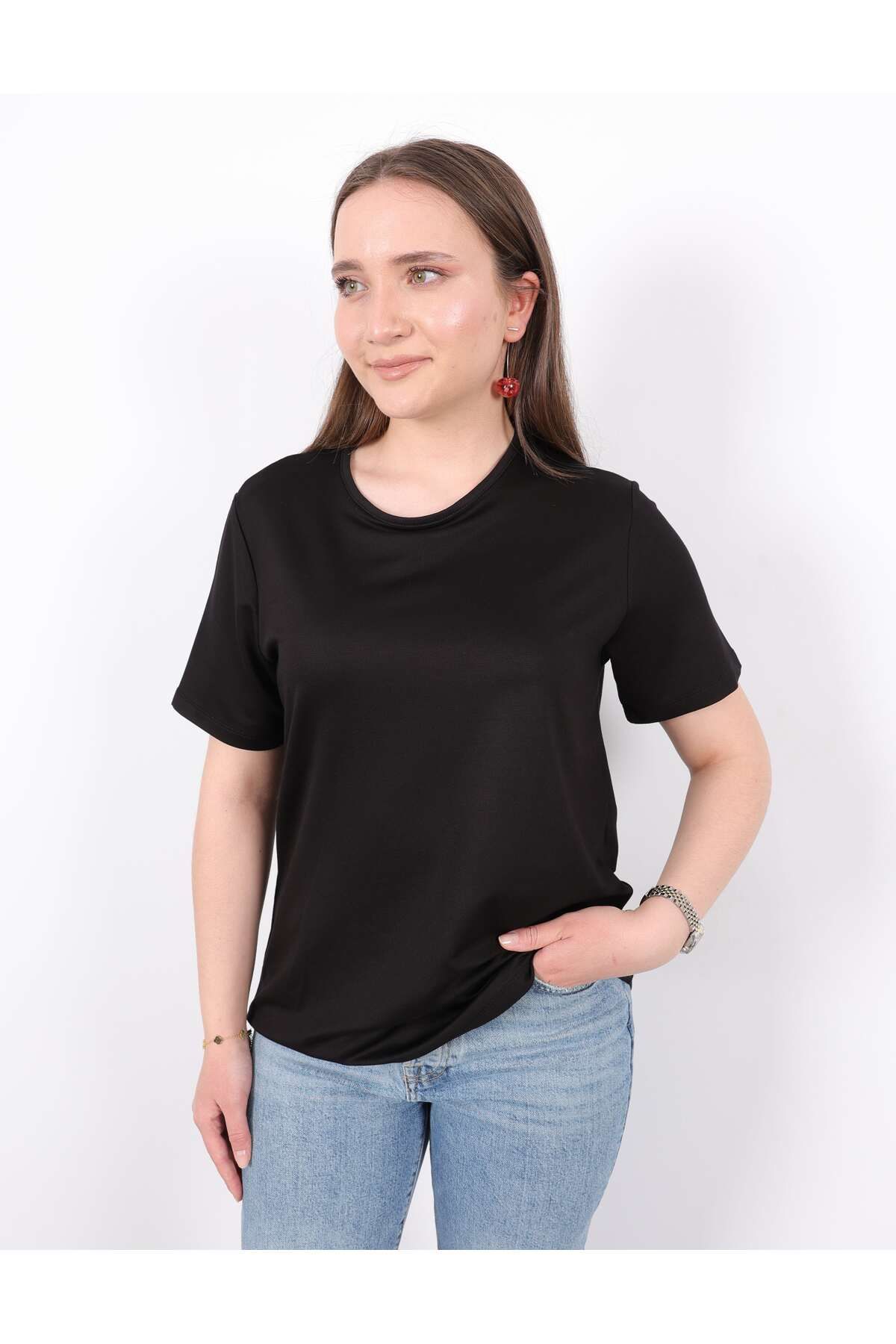 Linvey Kado Likralı Kısa Kollu Bisiklet Yaka Rahat Kalıp Penye T-shirt,Bluz,İçlik