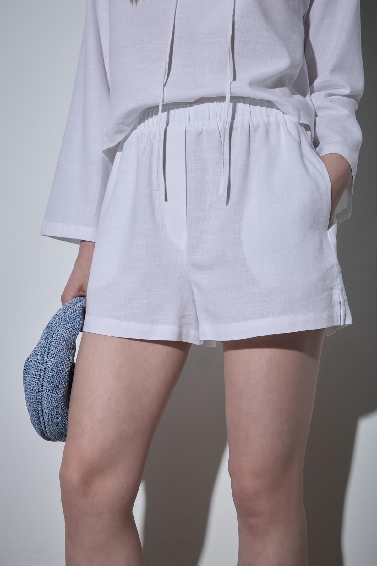 Suud Collection-White Zoe Basic Linen Shorts 2