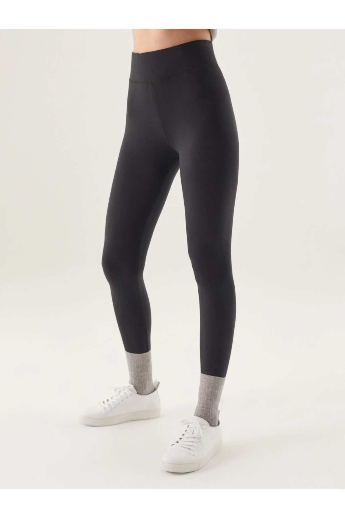 NFTY Active Supersoft Dry Tech Flare Tayt