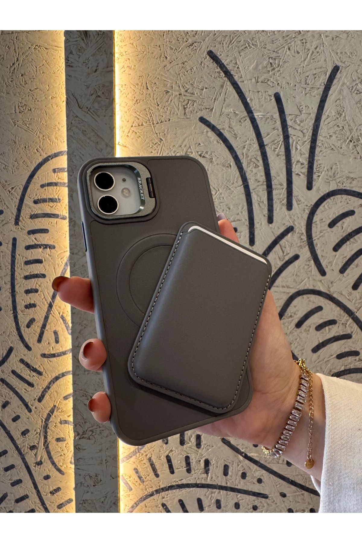 Mois Case İPhone 11 uyumlu premium siyah deri magsafeli cüzdanlı kartlıklı kamera çerçeve Standlı kılıf