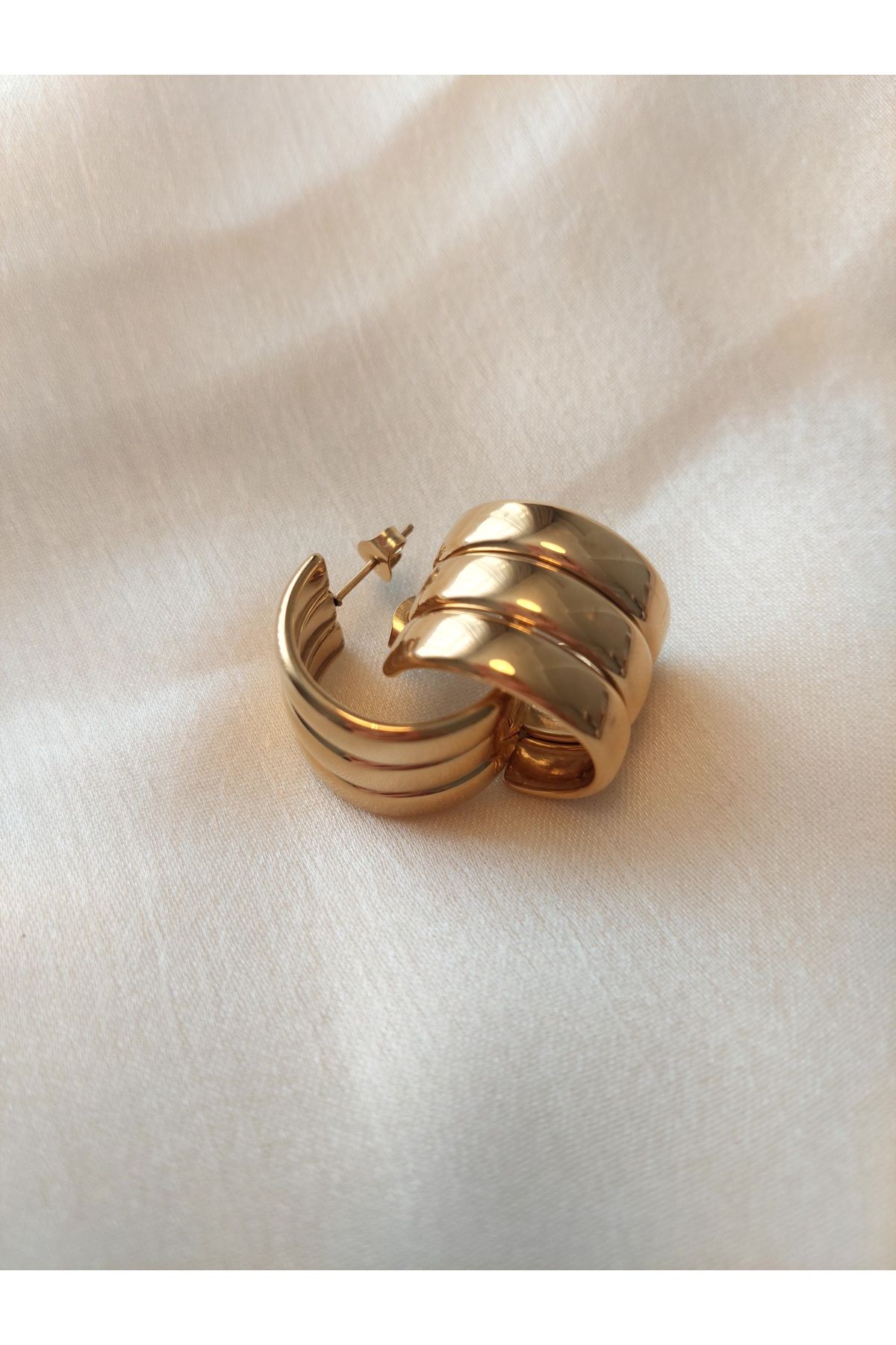Lucetta Jewelry Nora Küpe