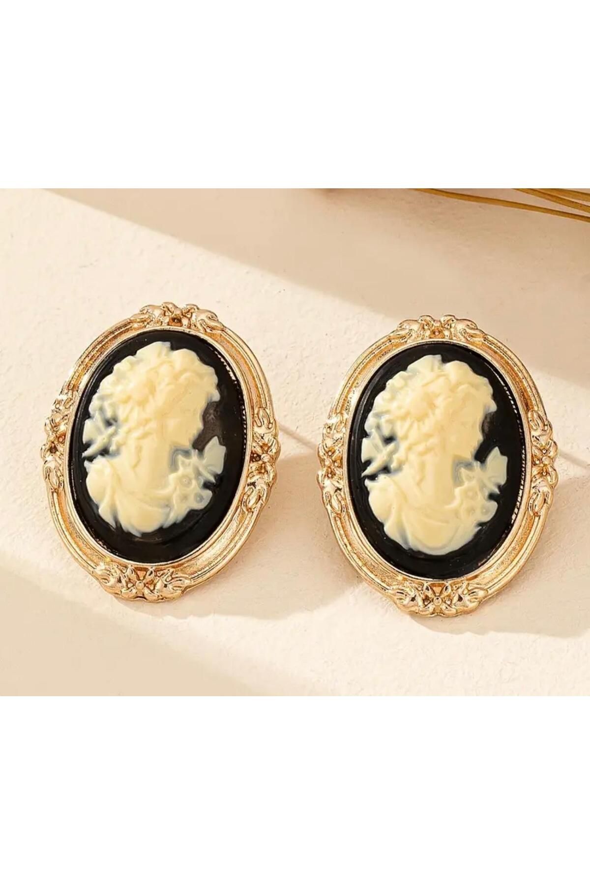 Burroe Atalier Vintage Boho Tarzı Elegant Saray İlhamlı Kabartma Tasarım Küpe