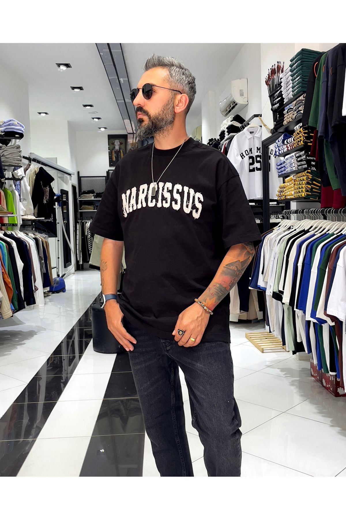 Higo Man Narcissus Nakış Detaylı Oversize Tişört