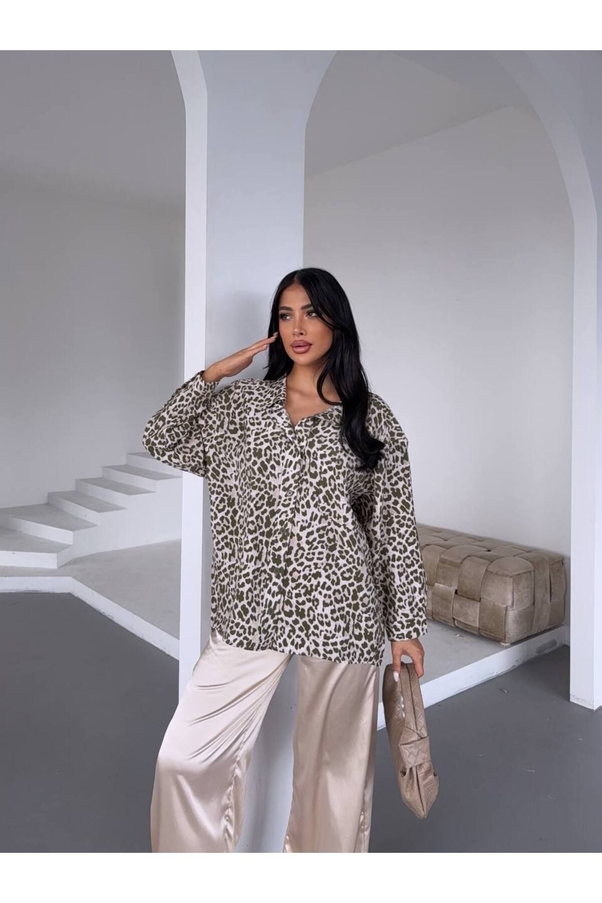 JESSE STORY Leopar Desen Oversize Kadın Cep Detaylı Gömlek (Viskon Kumaş)
