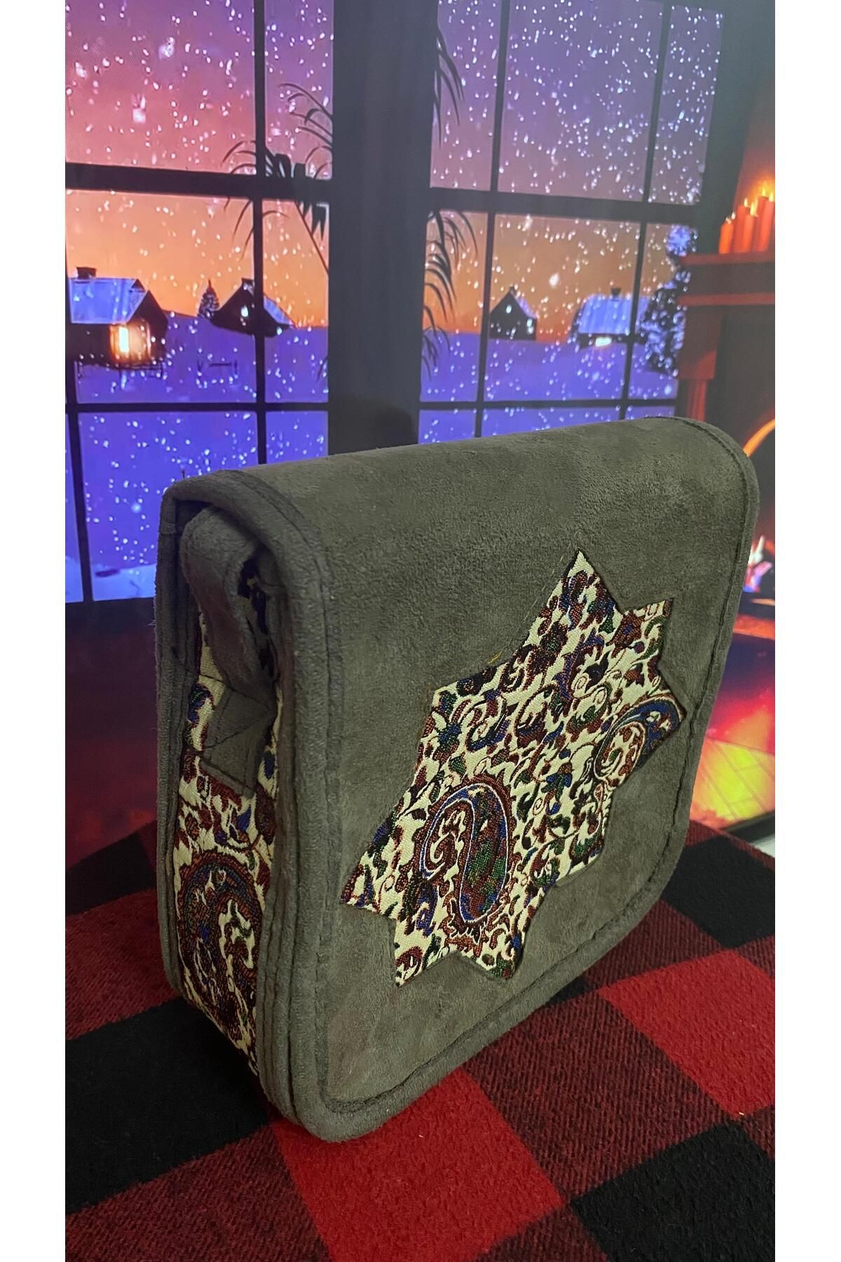MODA Otantik Nubuk Selçuklu Motif Omuz Çantası