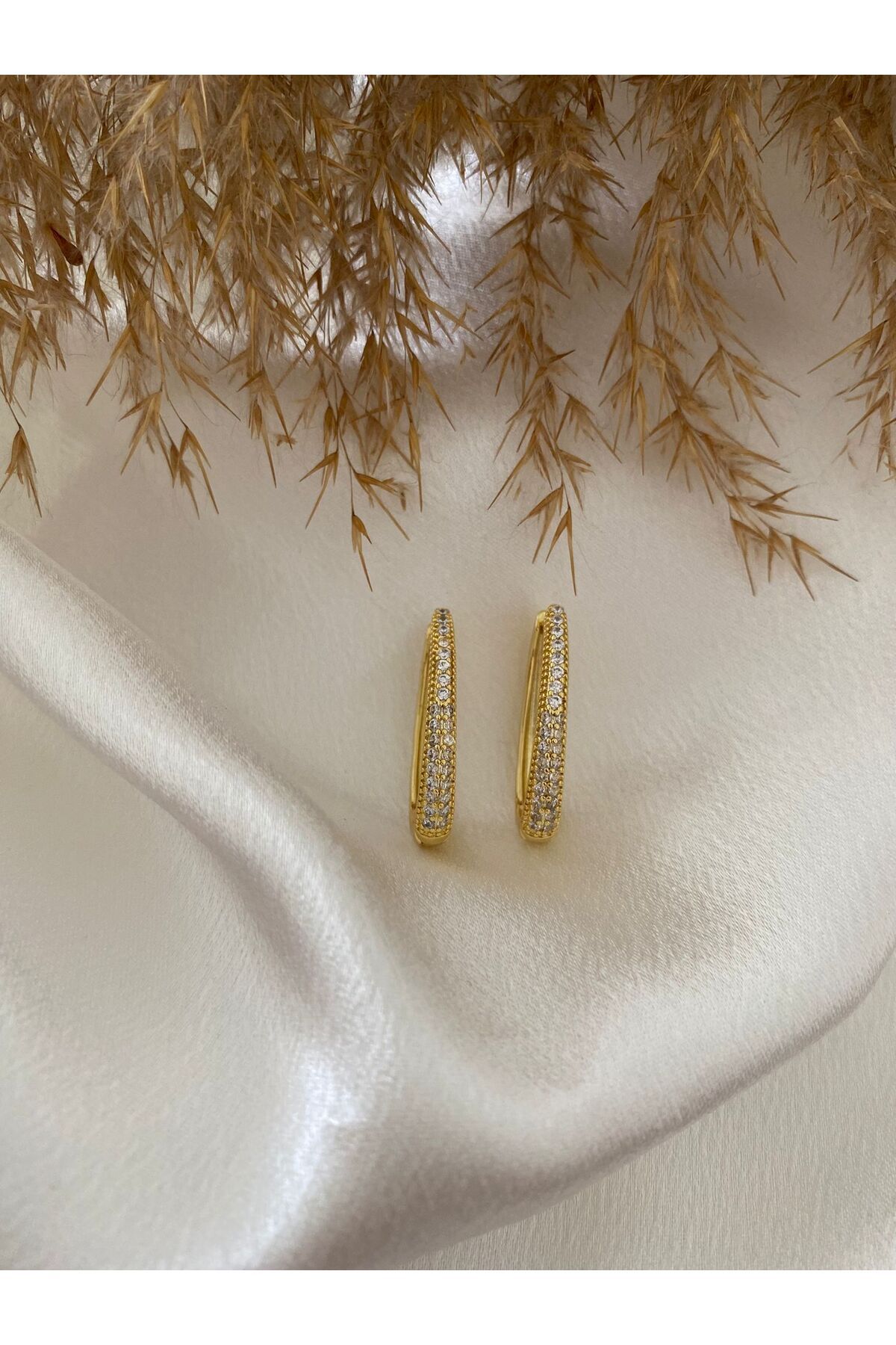LUXURY Zirkon Taşlı Oval Halka Vip Küpe