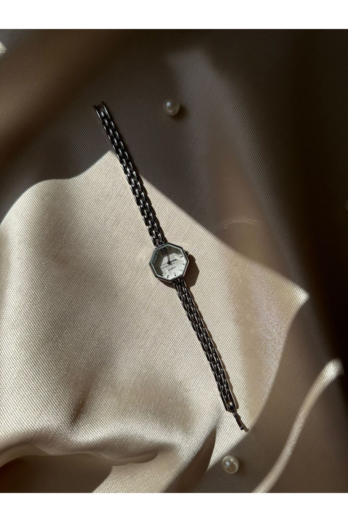 rubsey Retro Minimal Boncuk Kordon Vintage Kadın Kol Saati