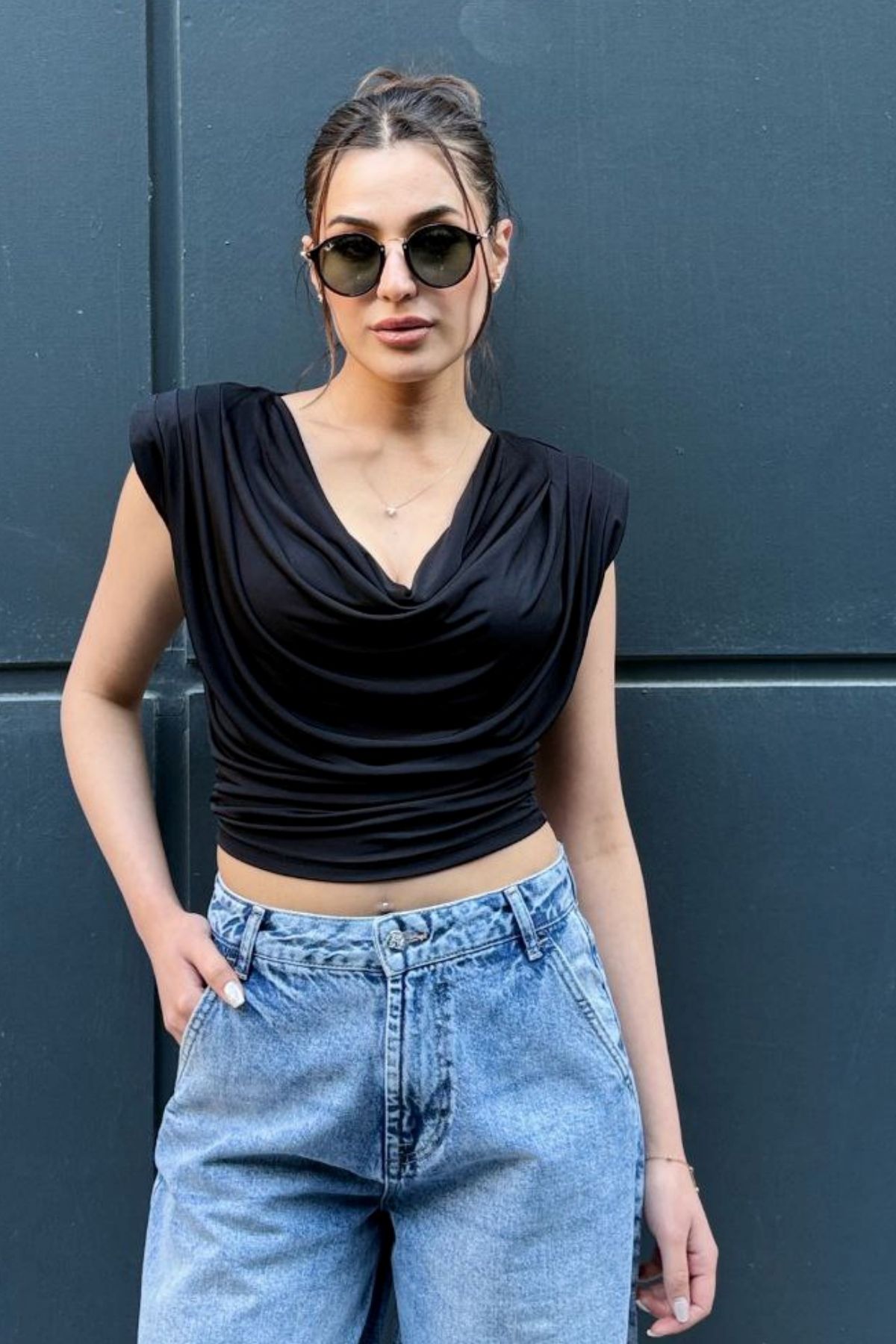 WOMAN VISION Omuzu Vatkalı Esnek Sandy Kumaş Degaje Yaka Crop Siyah Bluz 8113