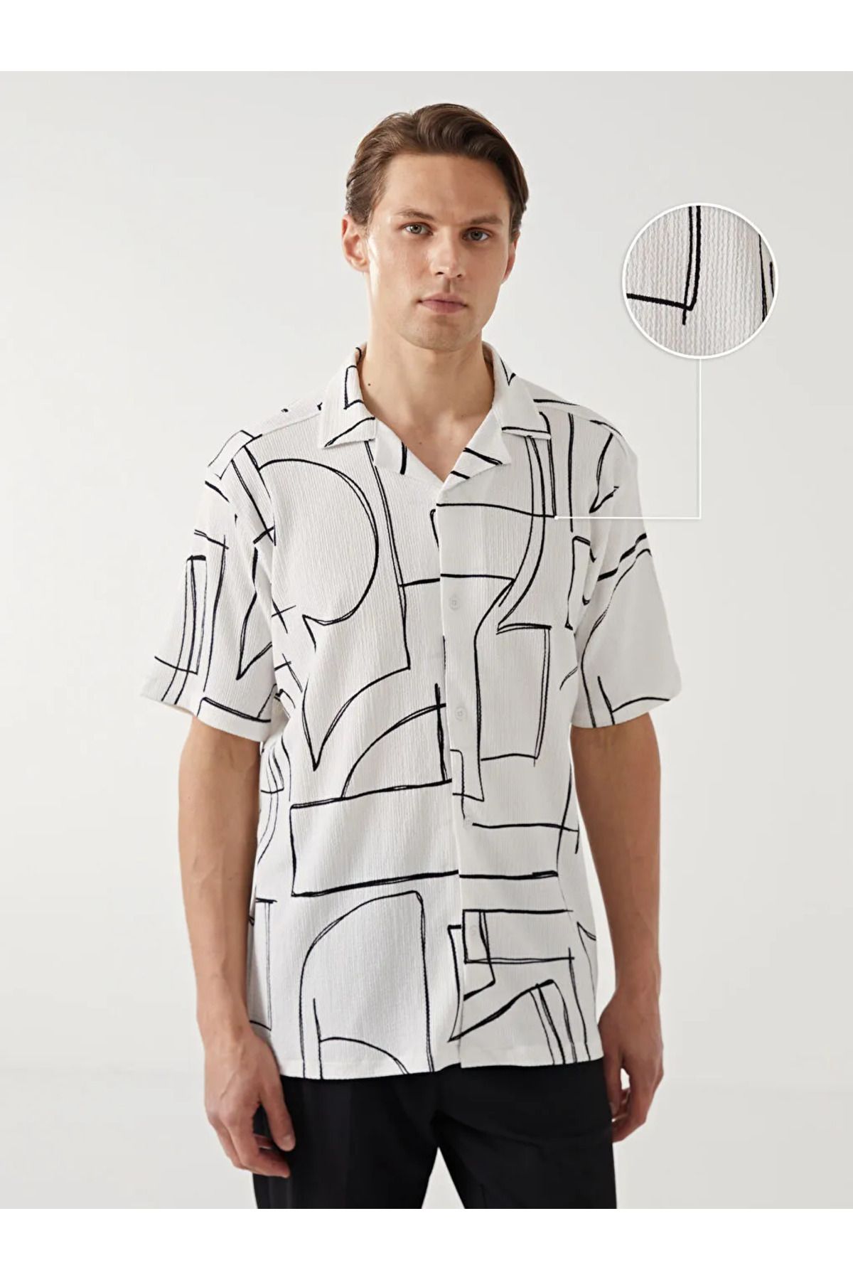 LC Waikiki Regular Fit Kısa Kollu Desenli Erkek Gömlek