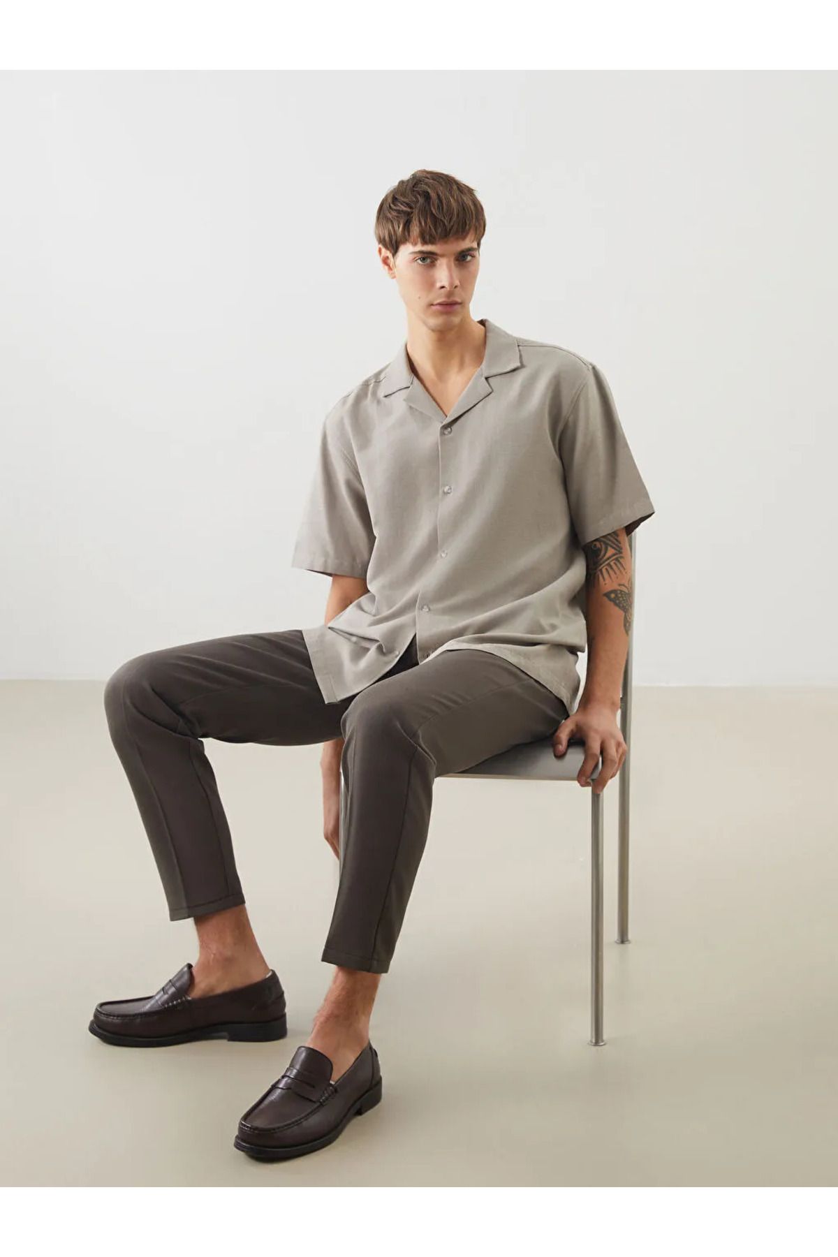 LC Waikiki Regular Fit Kısa Kollu Keten Görünümlü Erkek Gömlek