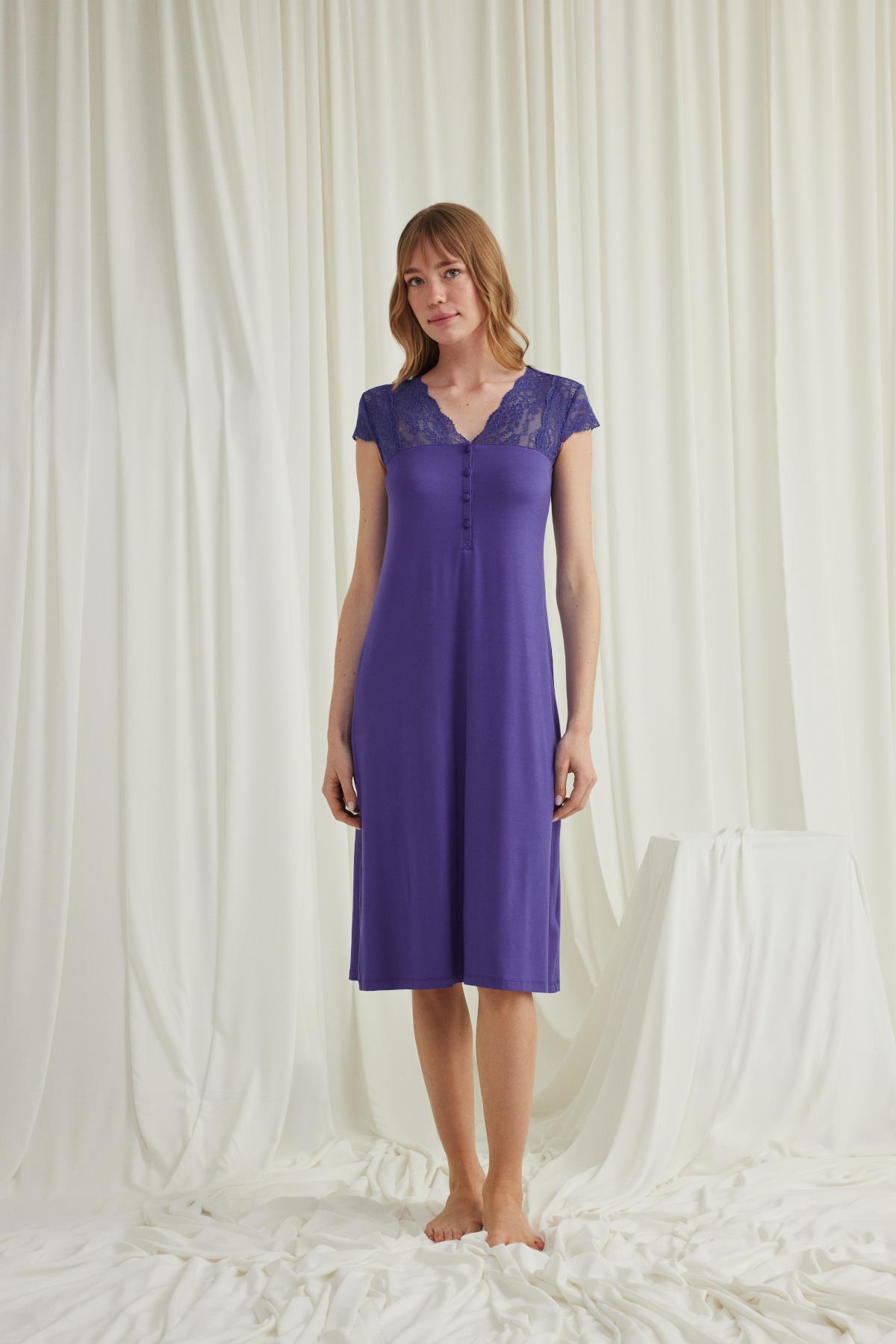 MONAMİSE Kolu Omzu ve Yakası Dantelli Önü Düğmeli Gecelik