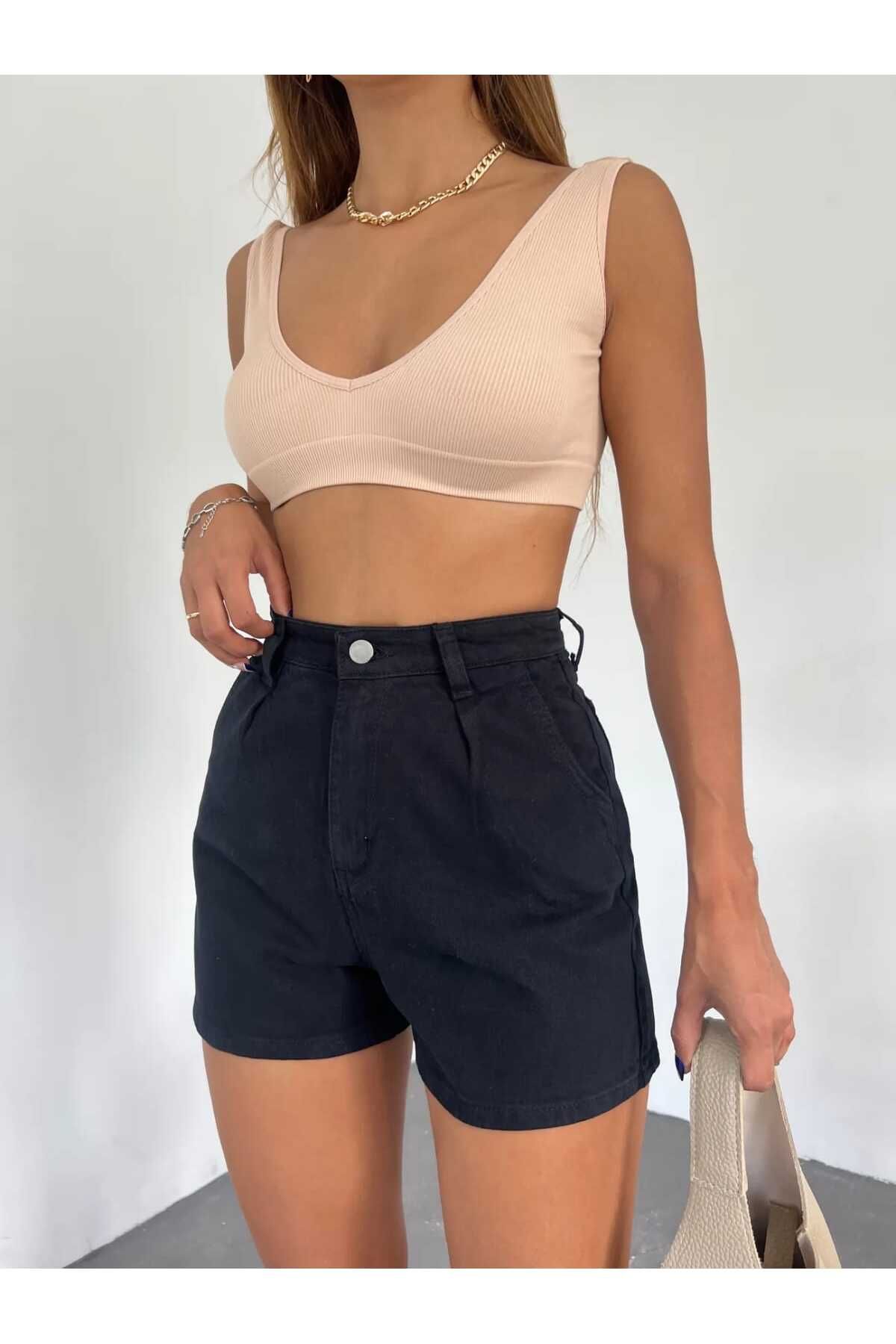 Zeliza Moda Evi Kadın Siyah Çift Cepli Pileli Mini Denim Şort