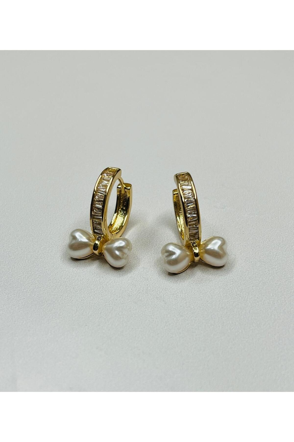 ASİN ACCESSORİES Zirkon Taş & İnci Fiyonk Küpe - VİP Küpe