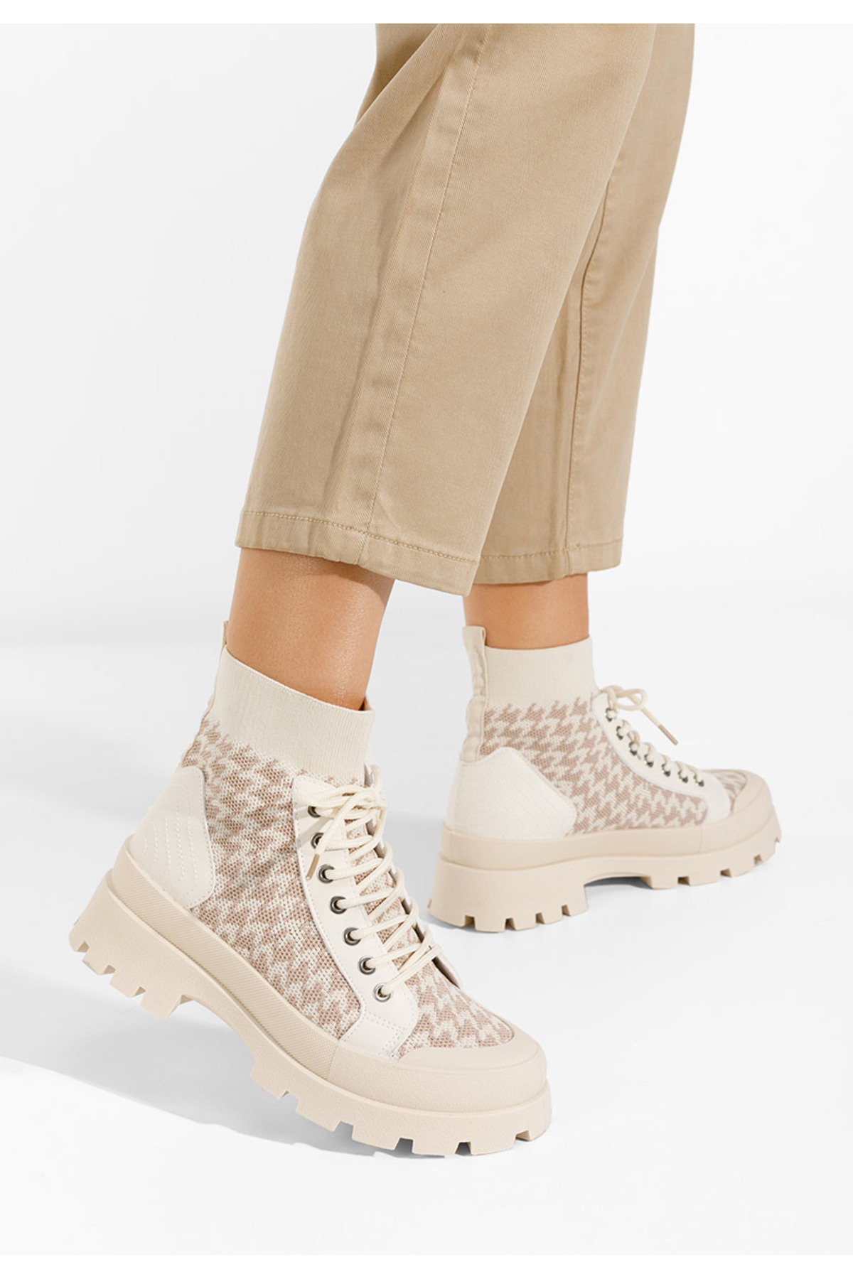 B T Shoes Béžové kotníkové tenisky Zendoria