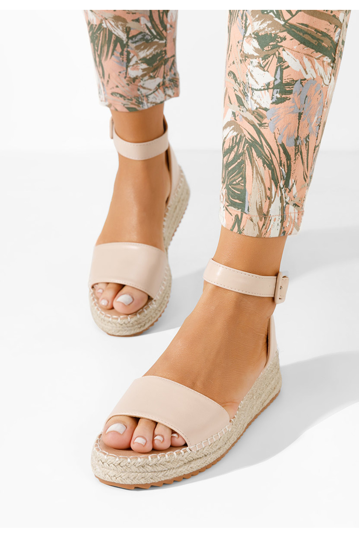 B T Shoes Béžové espadrilky sandale Vicky