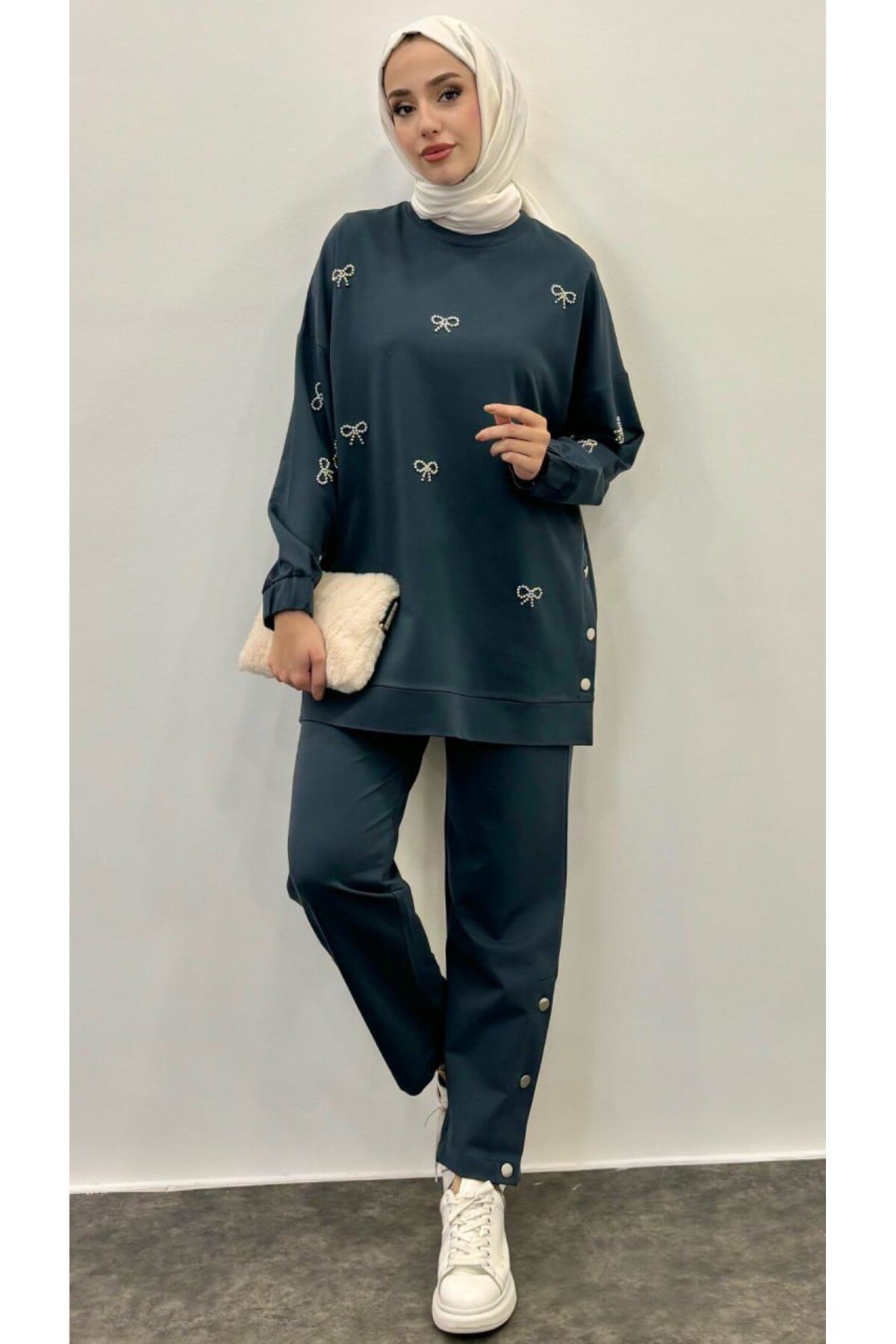 Suede Style 5169 2 İplik Elişi Boncuk İşleme Çıtçıt Detaylı Kadın Takım