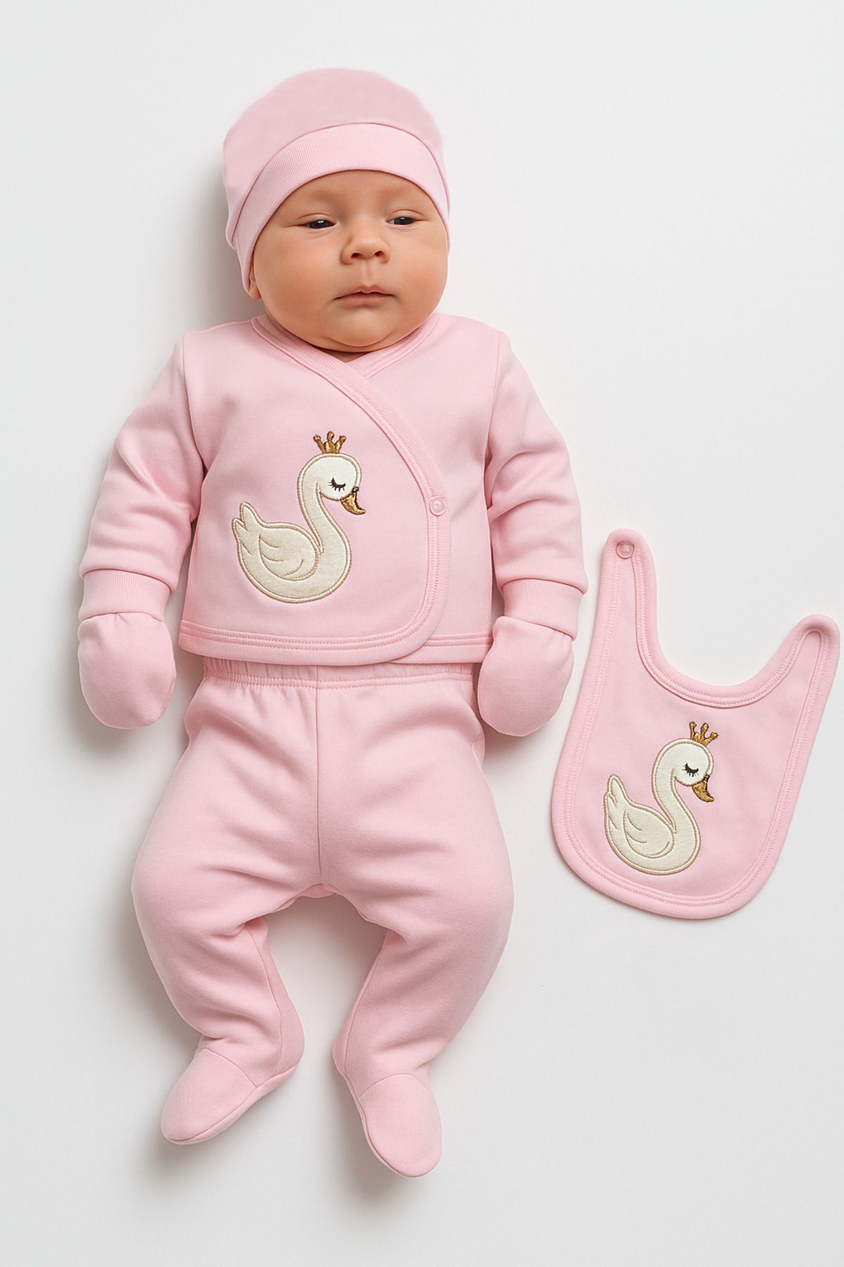 Trend Bebe Butik Yenidoğan Kız Bebek 5 Parça Hastane Çıkışı – Kuğu Desenli, Pembe Renkli, %100 Pamuklu Konforlu Takım
