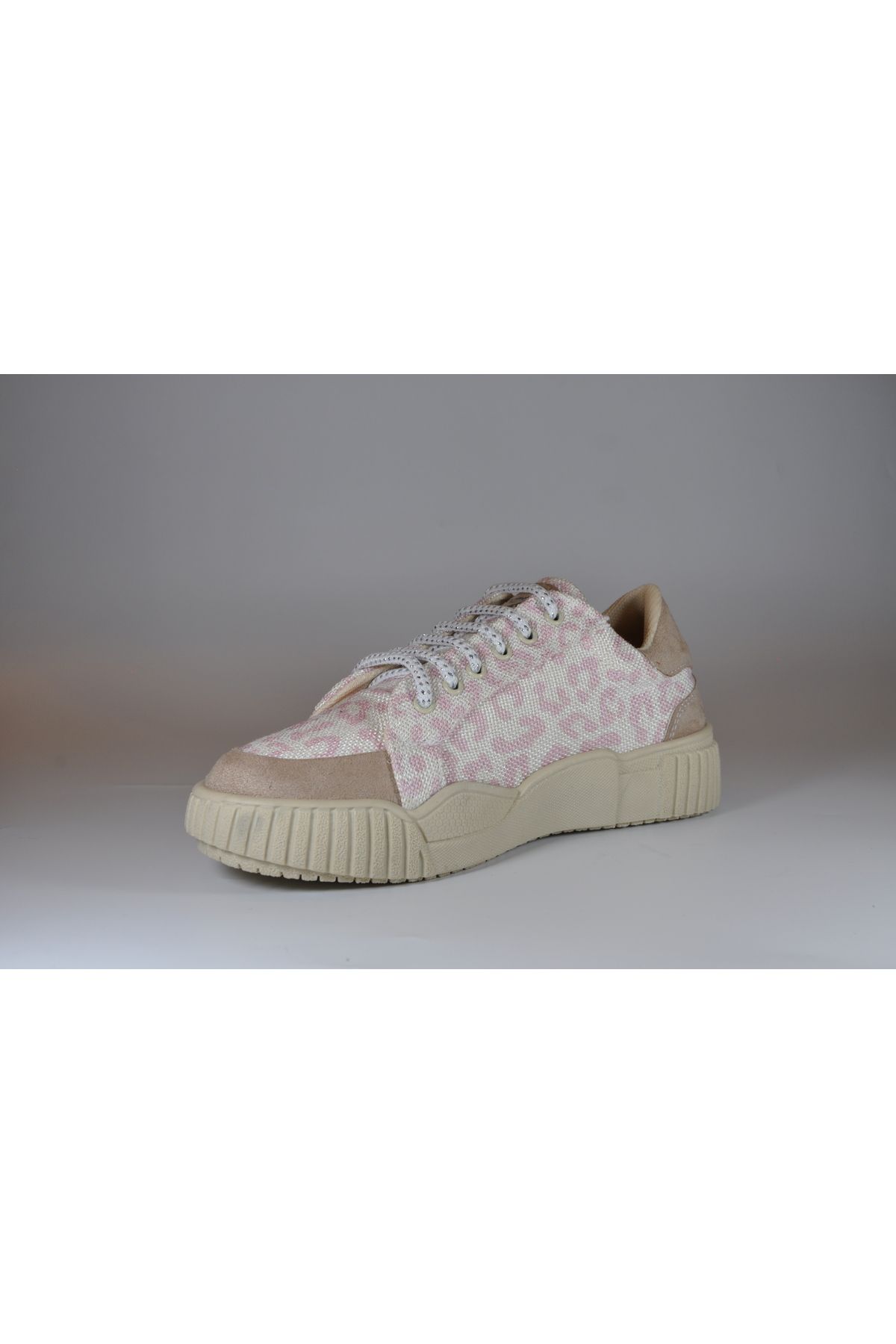 Yağız Kadın Sneaker Bağcıklı Spor Ayakkabı Siyah Bej Leopar