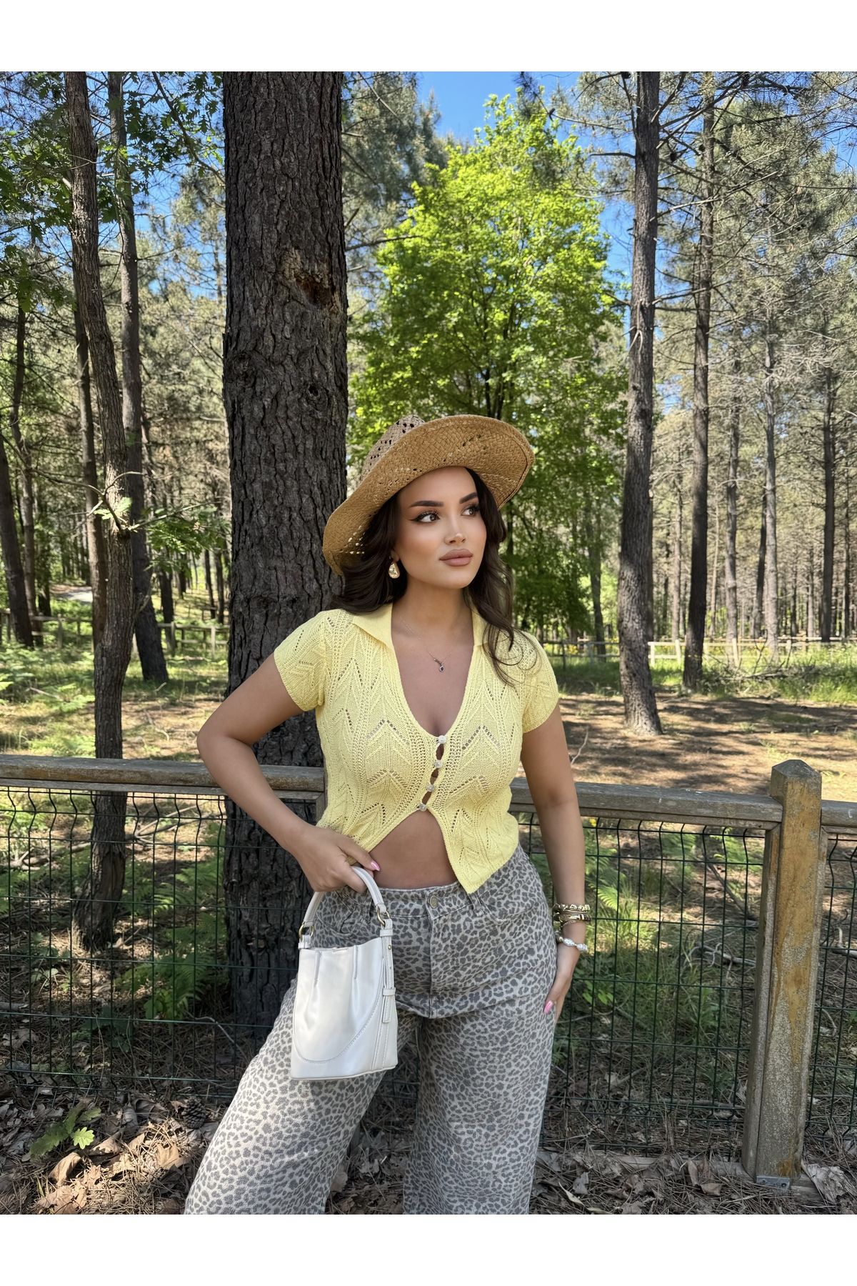 Bbeox Polo Yaka Buklet Crop
