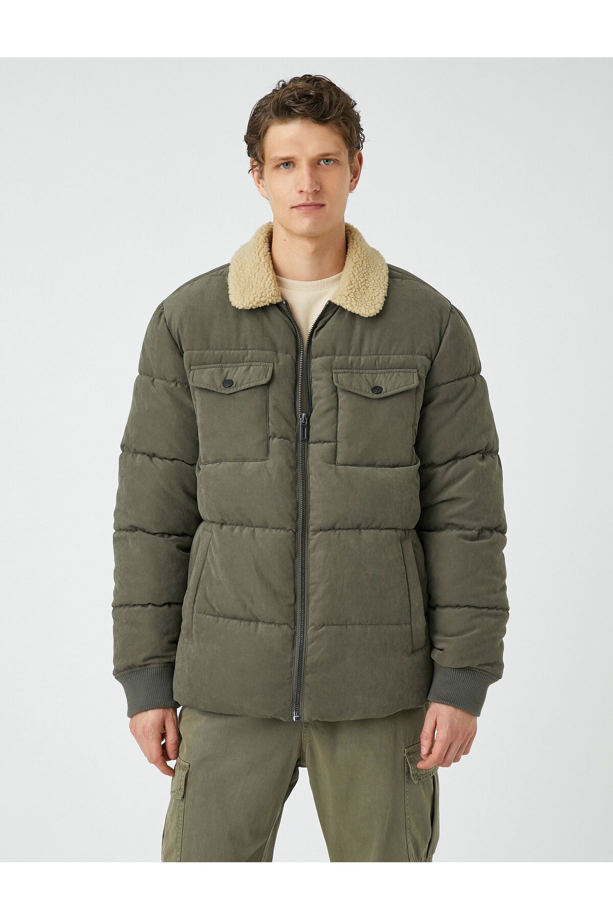 Koton-Puffer Jacket with Double Pockets and Zippered Plush Collar Detail 3