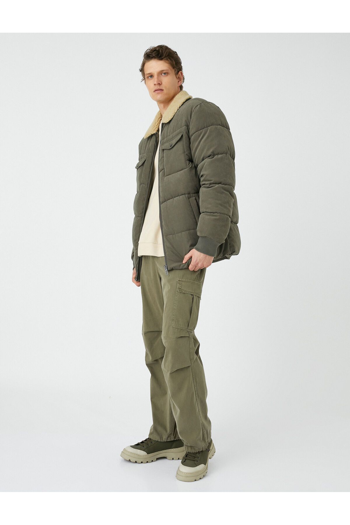 Koton-Puffer Jacket with Double Pockets and Zippered Plush Collar Detail 2