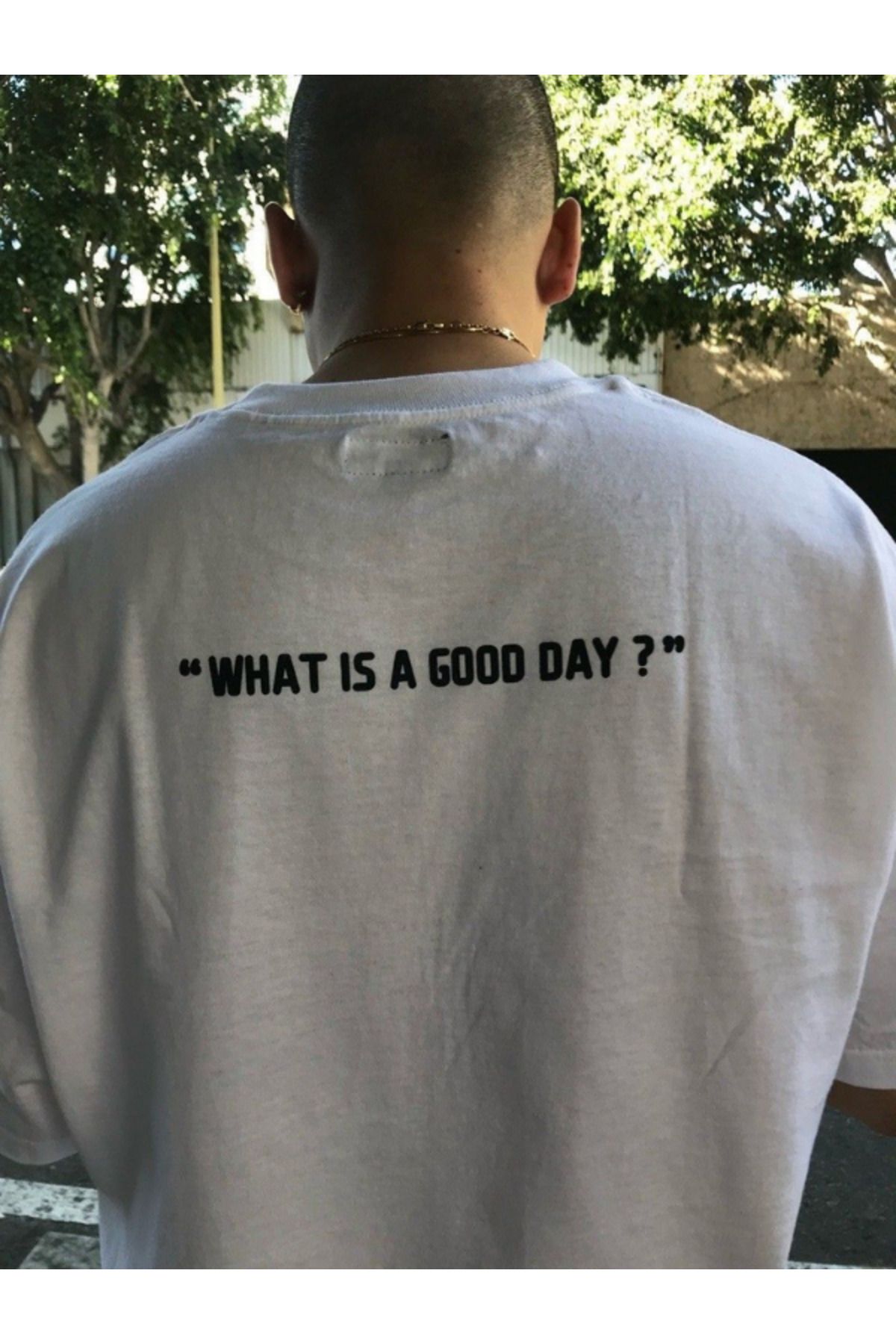 DEEFWEAR DREICH WHAT IS A GOD DAY? BASKILI BEYAZ TSHIRT