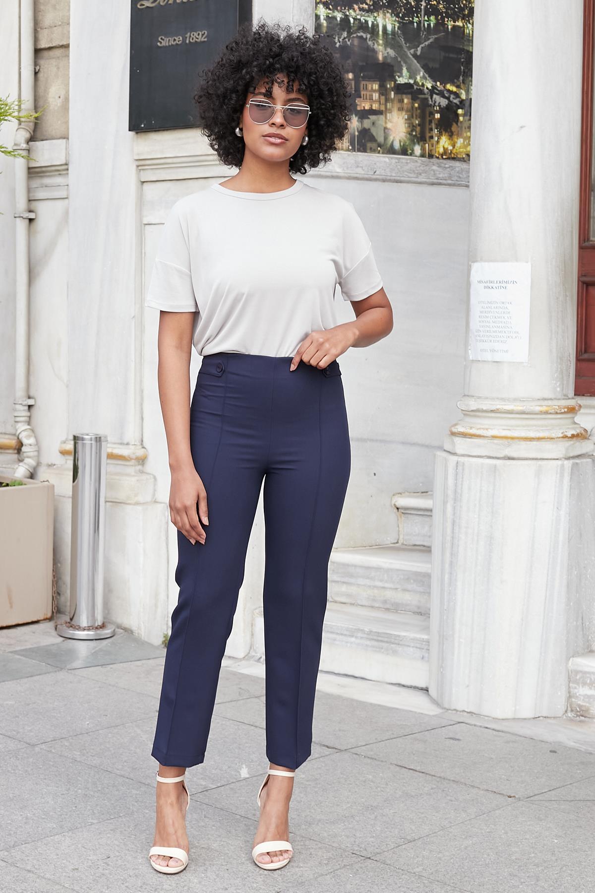 Jument  Kadın Yüksek Bel Önü Dikişli Beli Apoletli Düğmeli Boru Paça Kumaş Pantolon- Laci - Görsel 2