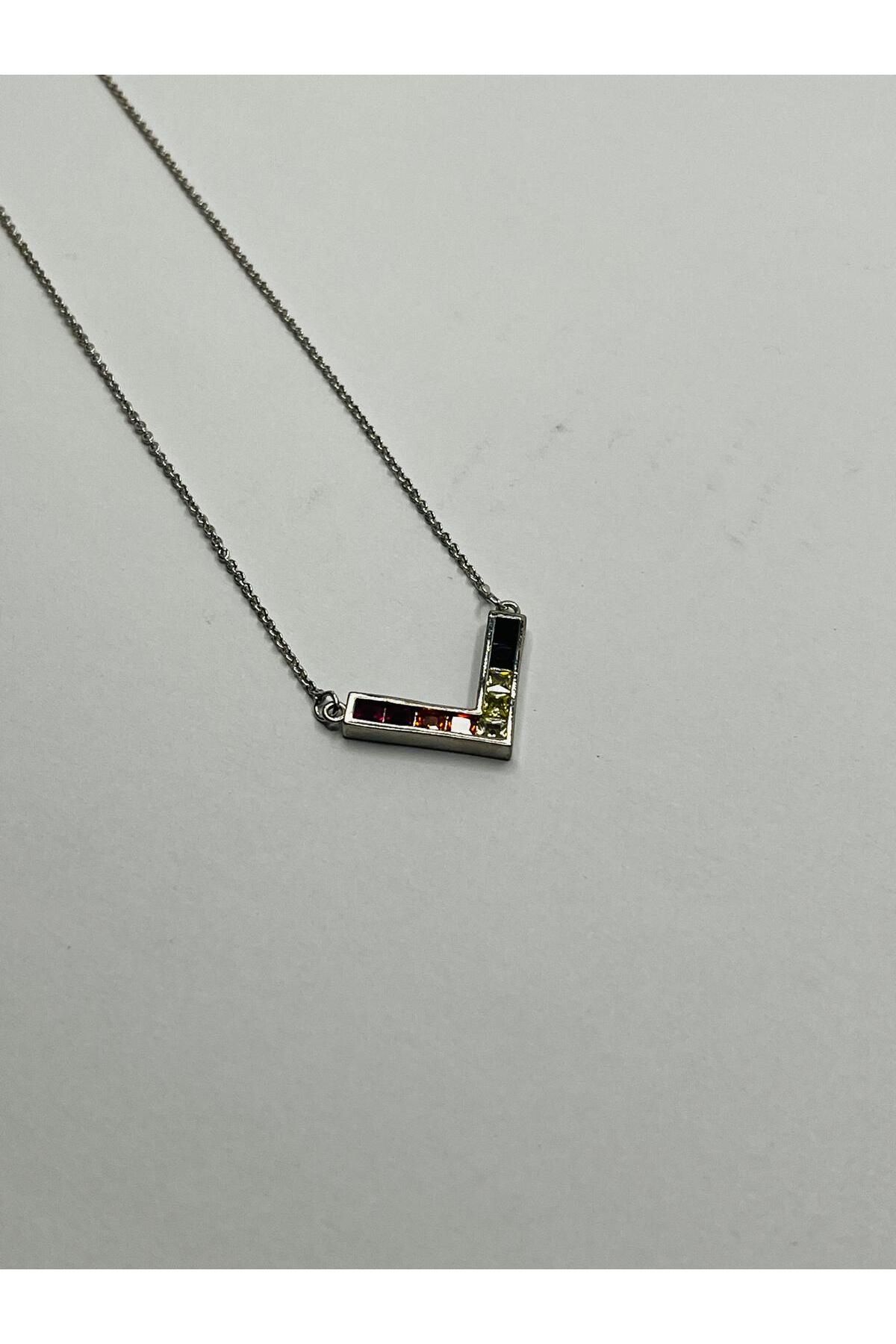 ASİN ACCESSORİES Renkli Taşlı V Kolye - Çelik Kolye