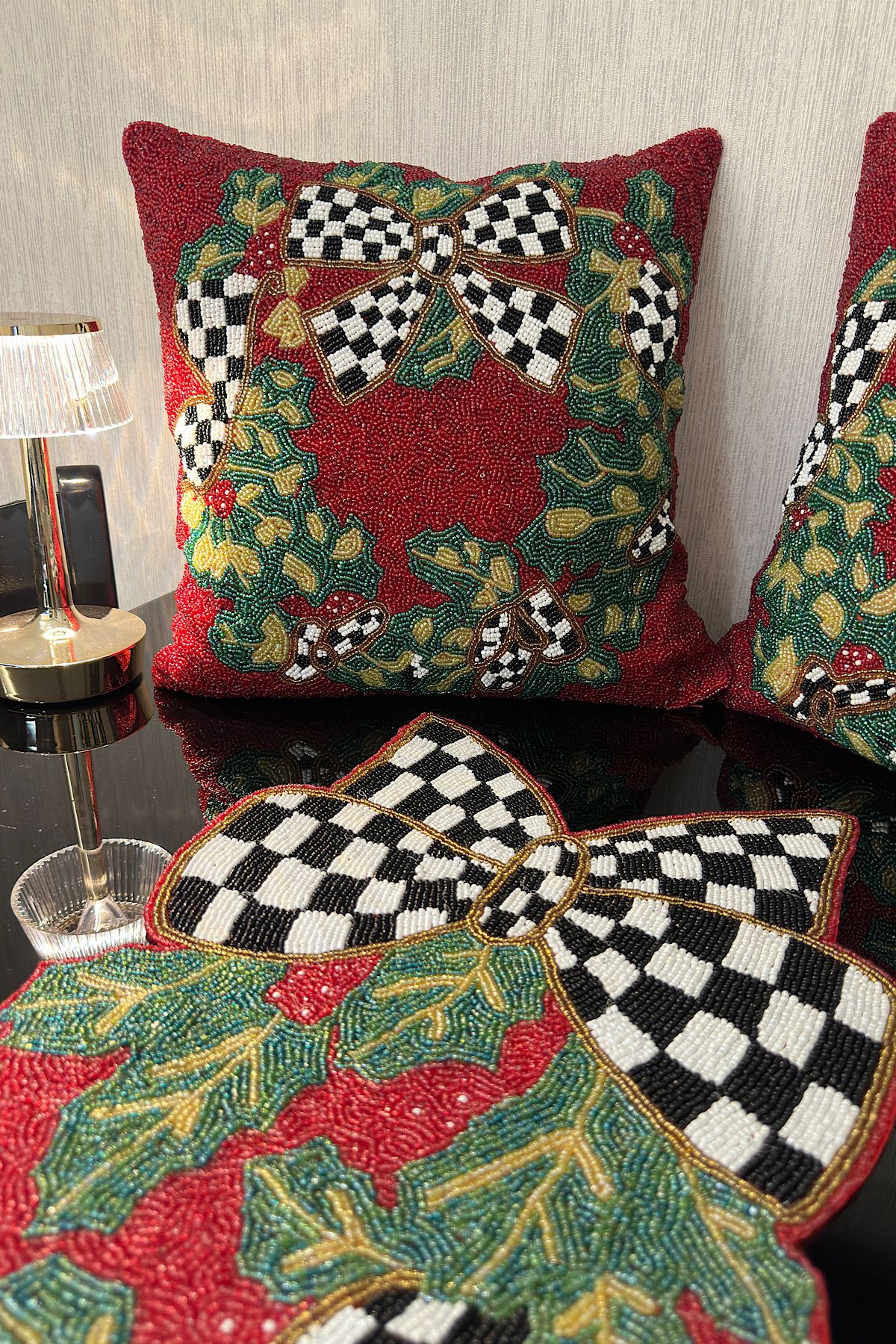 Bi Bashka El işleme boncuklu 1 adet kırlent kılıfı 40x40cm