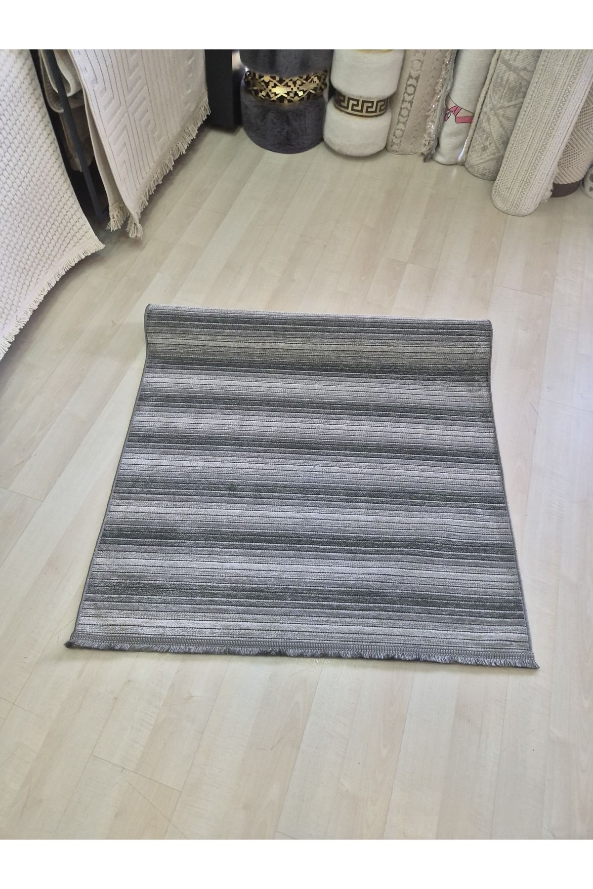 Piala Home Gri Geçişli Yıkanabilir Kaymaz Taban Kilim