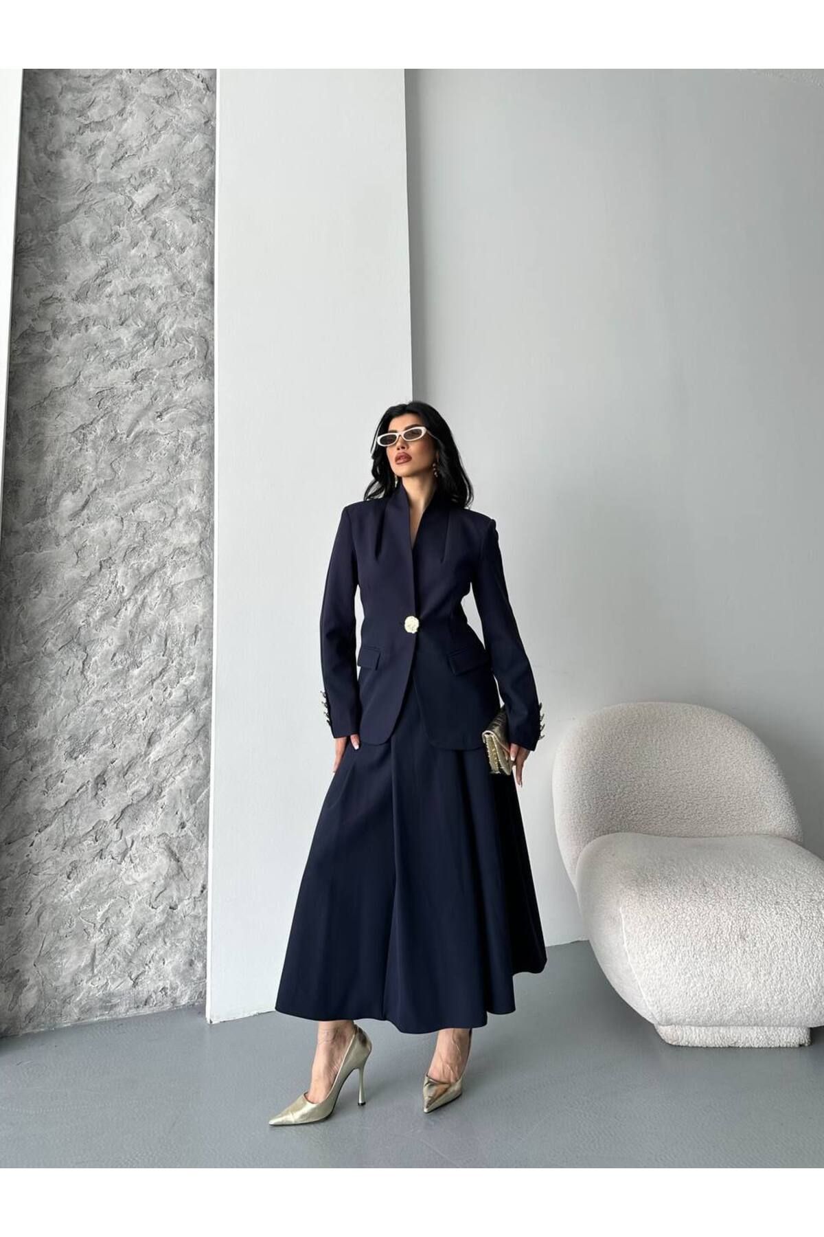 BARG FASHION Kadın Tek Gold Düğme Detaylı Ceket Etek Takım