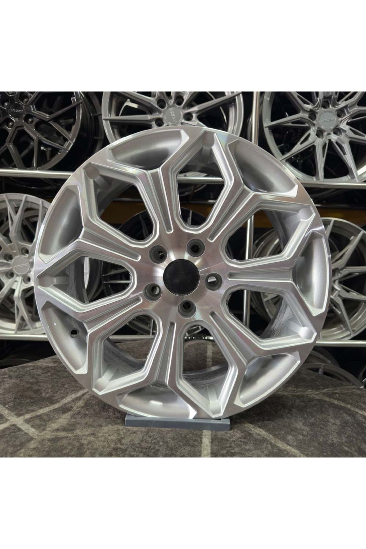 kormetal 17 inç 5x108 Ford Uyumlu Gümüş Elmas Kesim Jant Modeli (4 Adet)