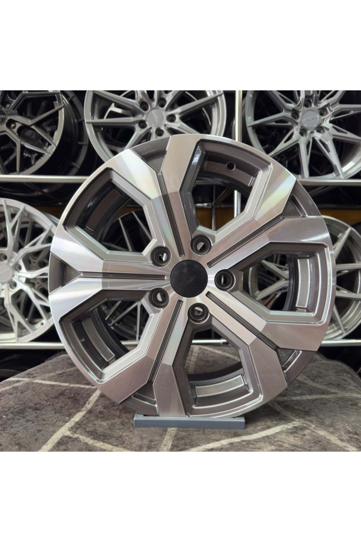kormetal 16 inç 5x114.3 Duster Gun Metal Elmas Kesim Jant Modeli (4 Adet)