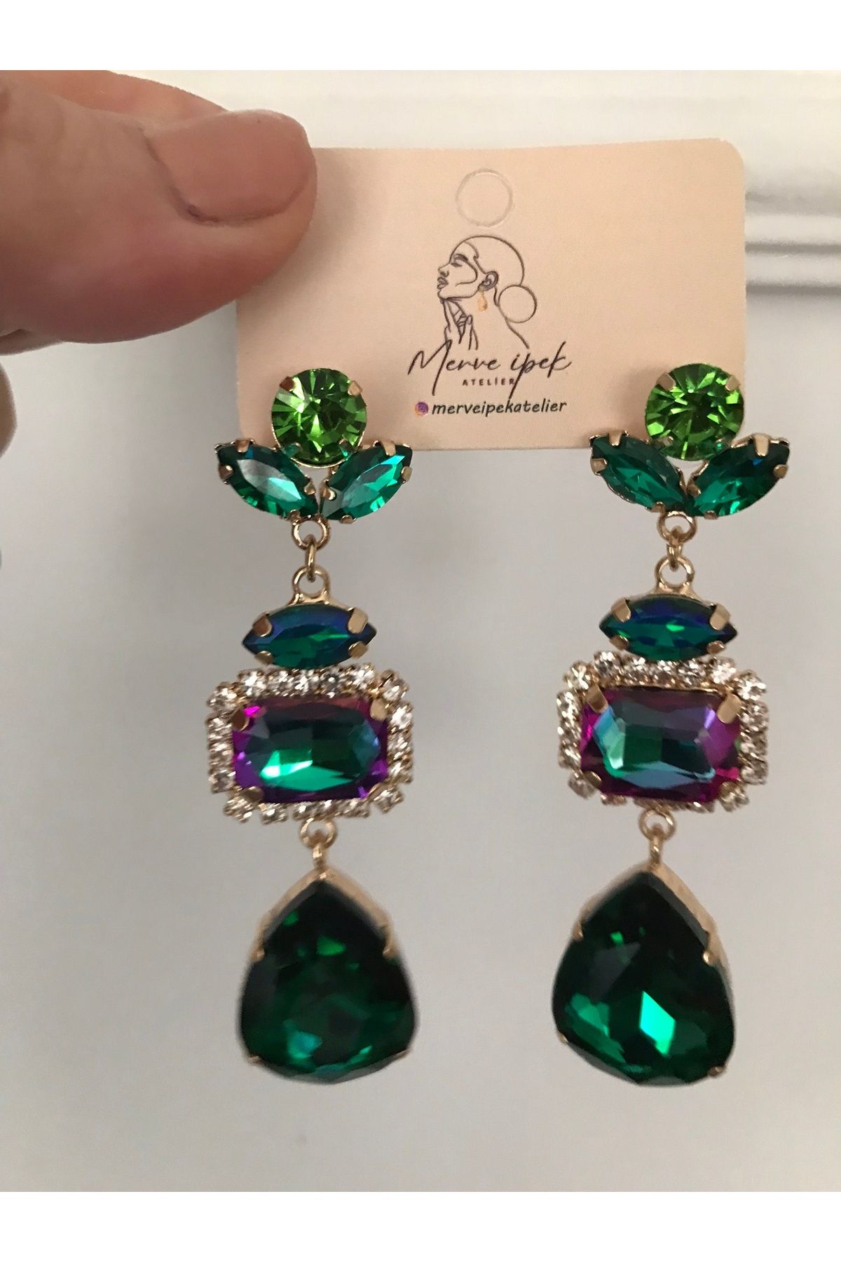 shop PASLANMAZ ÇELİK SALLANTILI DOĞAL TAŞ GÖRÜNÜMLÜ PARLAK GOLD VE BEYAZ TAŞ DETAYLI KARARMAZ KÜPE