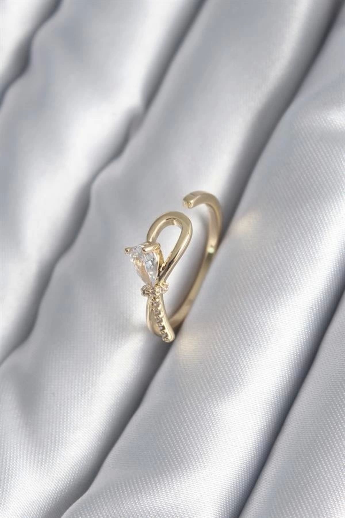Lale Moda Pirinç Gold Renk Zirkon Taş Detay Kurdele Model Kadın Yüzük