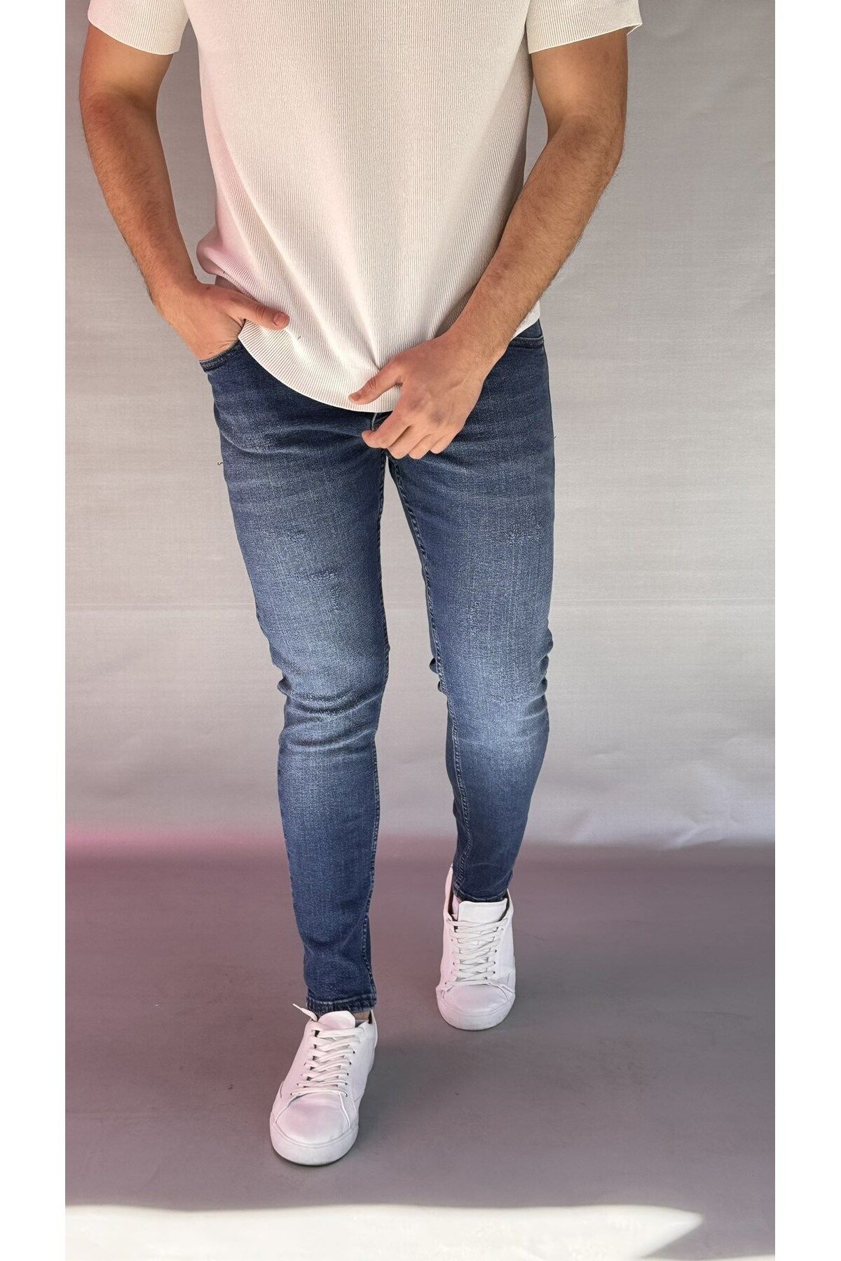 Casualmen32 Eskitme Detay Koyu Mavi Slim Fit Jean