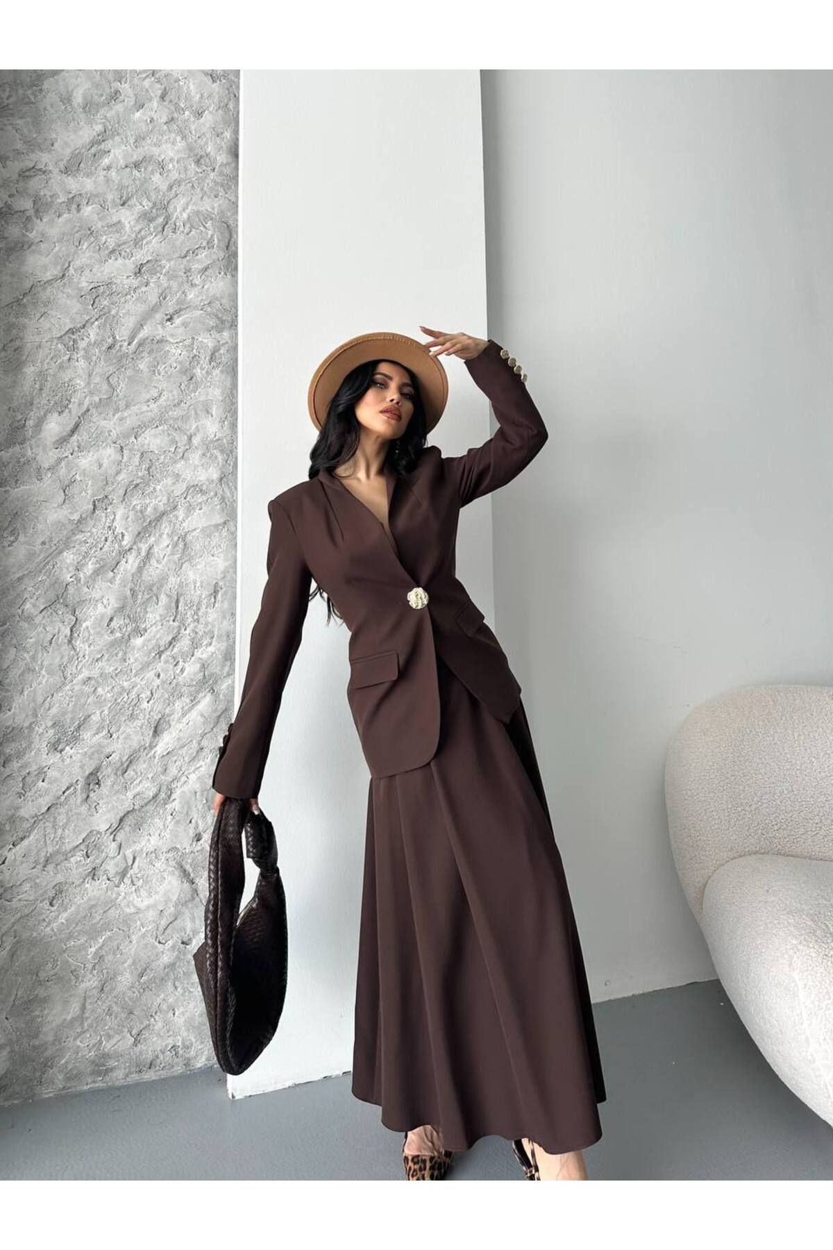 BARG FASHION Kadın Tek Gold Düğme Detaylı Ceket Etek Takım