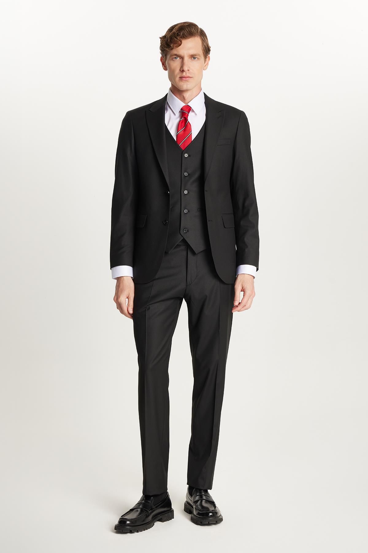 Tudors Erkek Slim Fit Siyah Esnek Likralı Kumaş Sivri Yaka Yelekli Takım Elbise