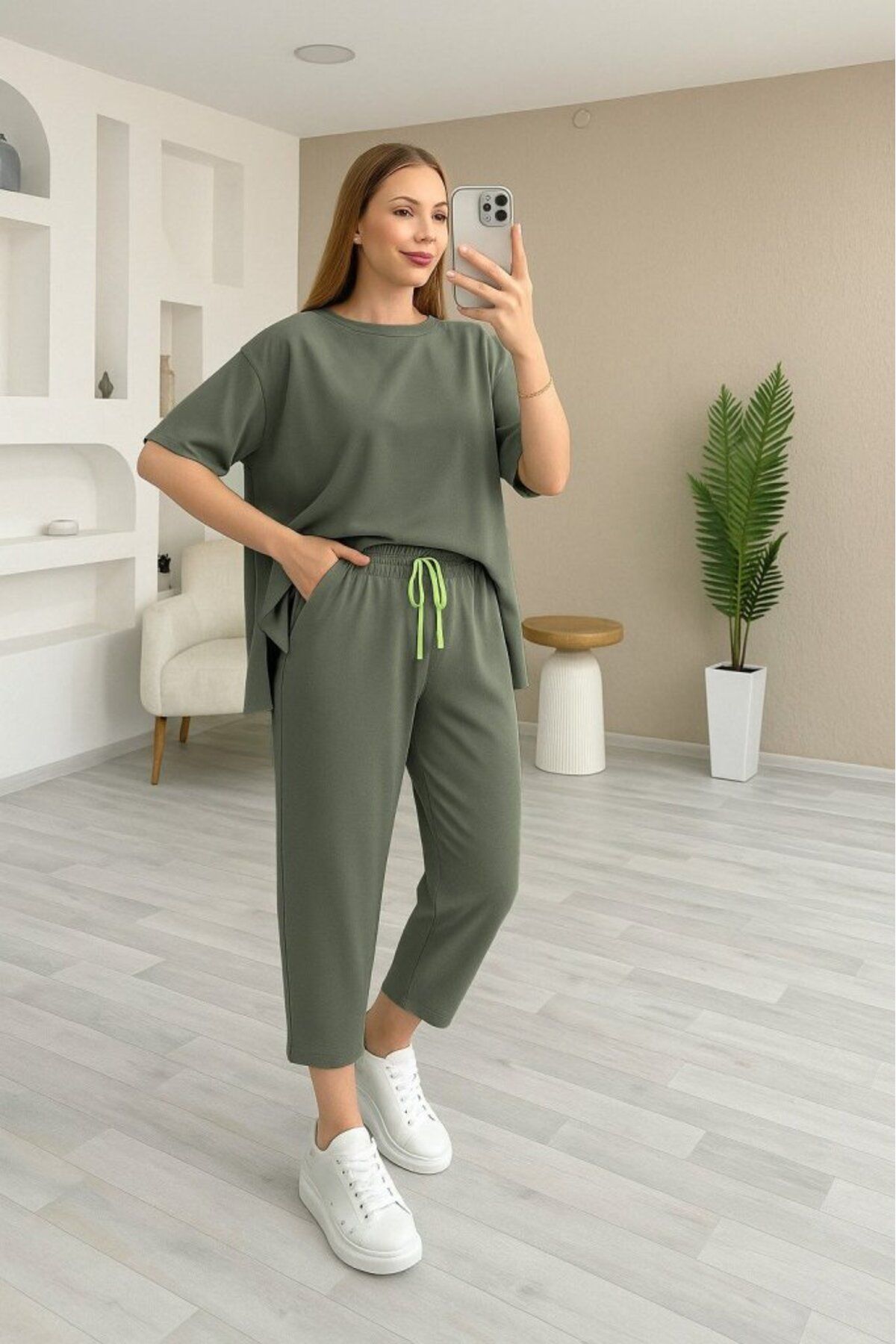 1001moda Kadın Kısa Kollu Bisiklet Yaka Viskon Iki Iplik Bluz Ve Pantolon Ikili Takım