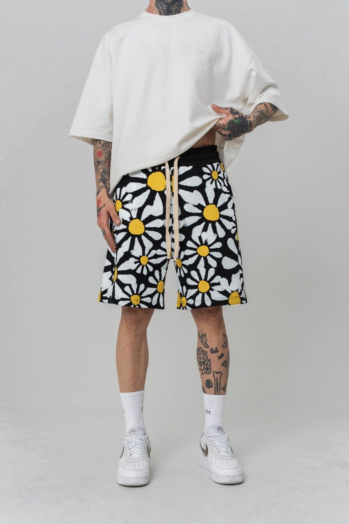go gang own Daisy Pattern Baskı Detaylı Şort