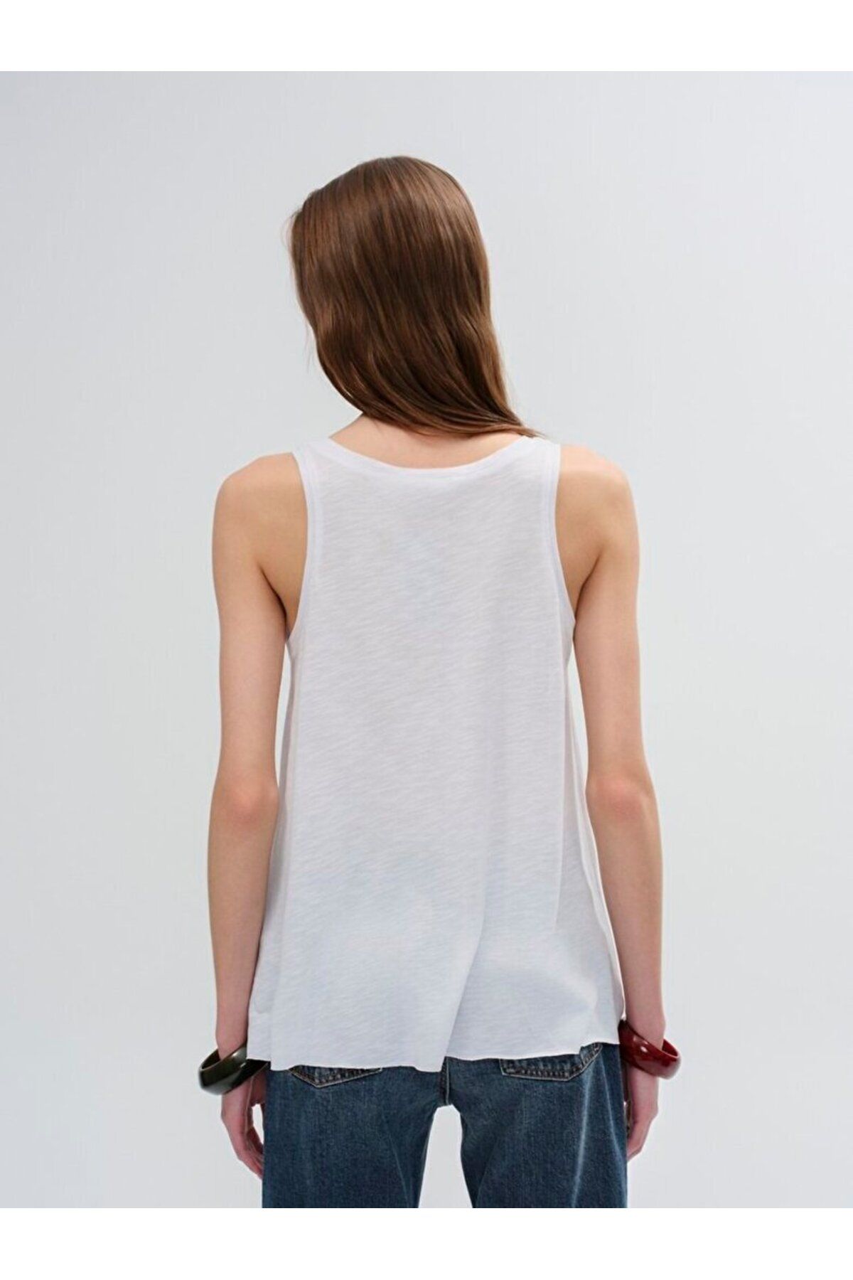 Ltb-Women's Sleeve with Strap 3