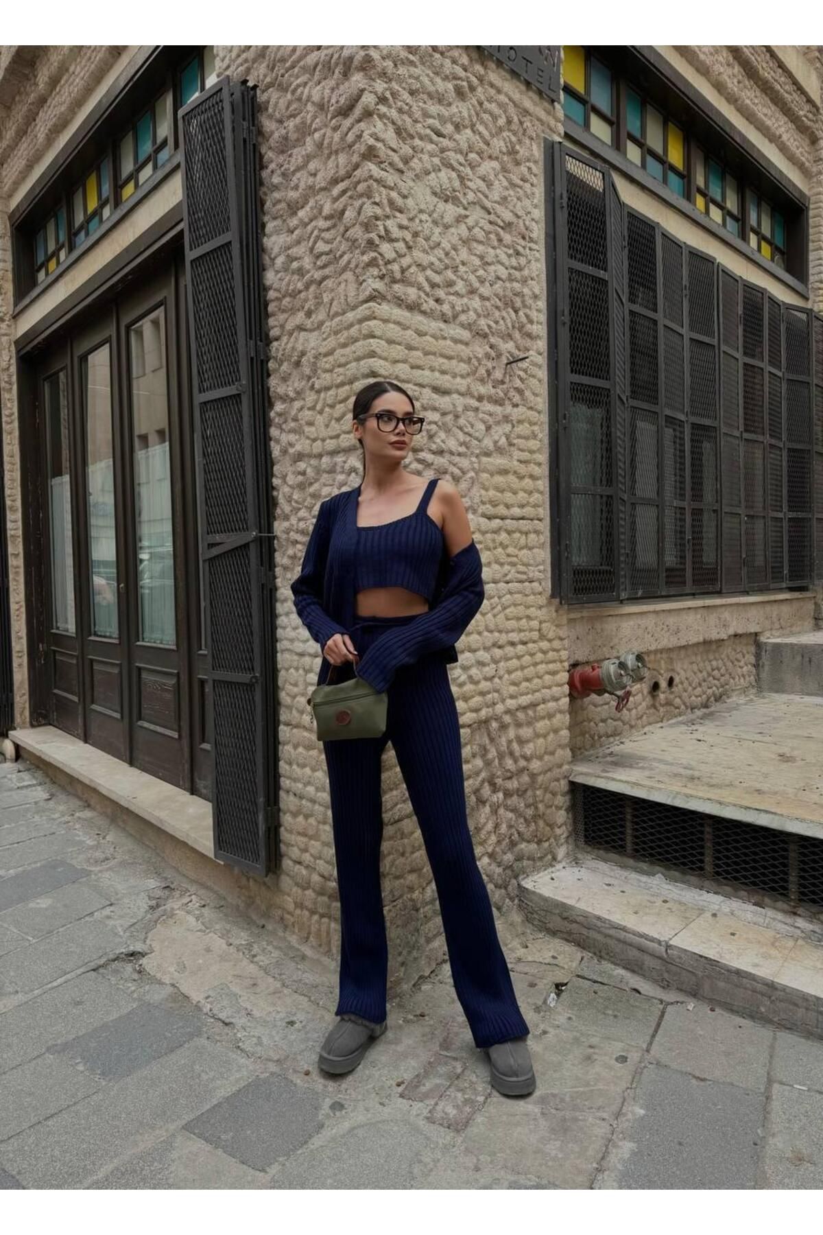 NZL TEKSTİL SWE DÜĞME DETAYLI HIRKA-BLUZ-PANTOLON 3'LÜ TAKIM
