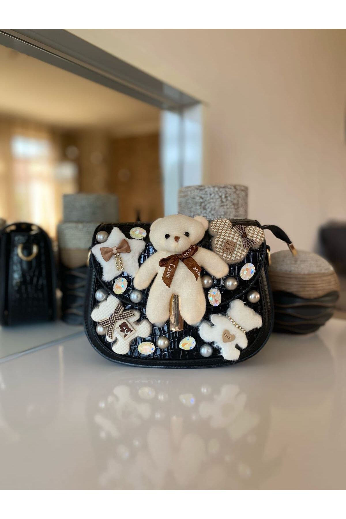obenbags Peluş Ayıcık ve Aksesuar Detaylı Kadın Çanta – Tatlılığın Simgesi!