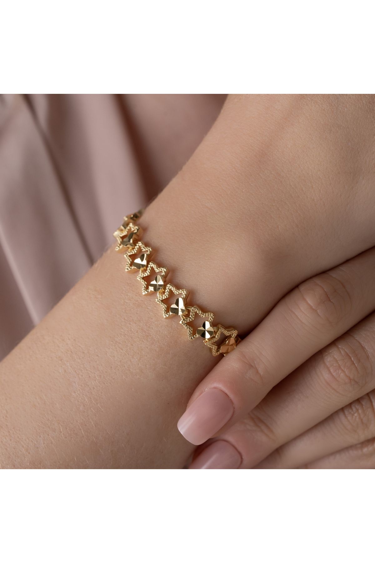 Bijoura Studio Yıldız Figürlü Çelik Bileklik Gold Rengi