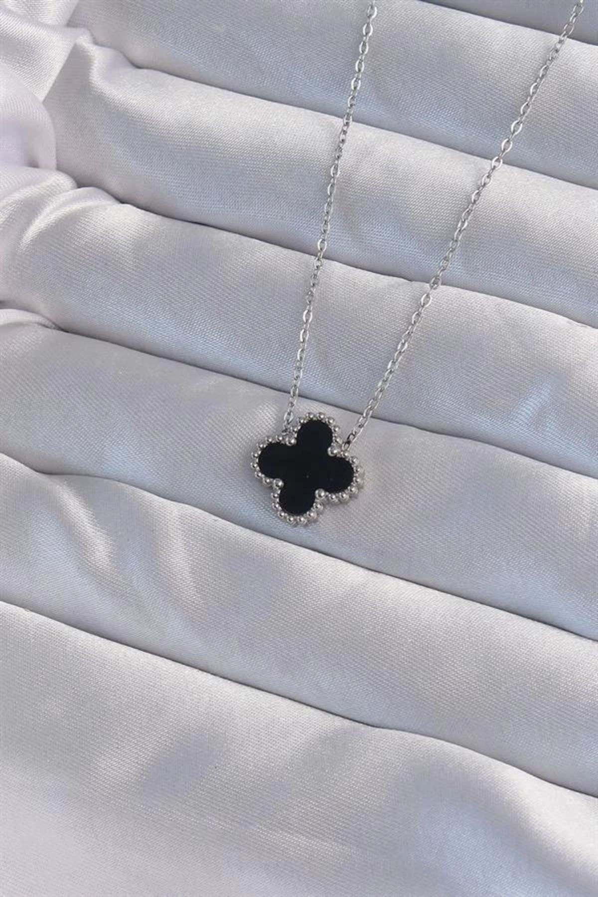 Lale Moda 316L Çelik Gümüş Renk Siyah Mineli Yonca Kolye