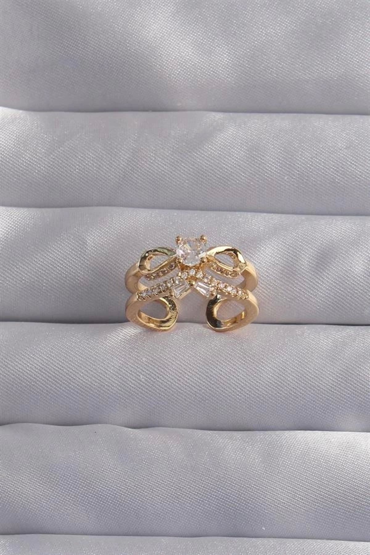 Lale Moda Pirinç Ayarlamalı Gold Renk Zirkon Taşlı 2li Görünüm Fiyonk Yüzük