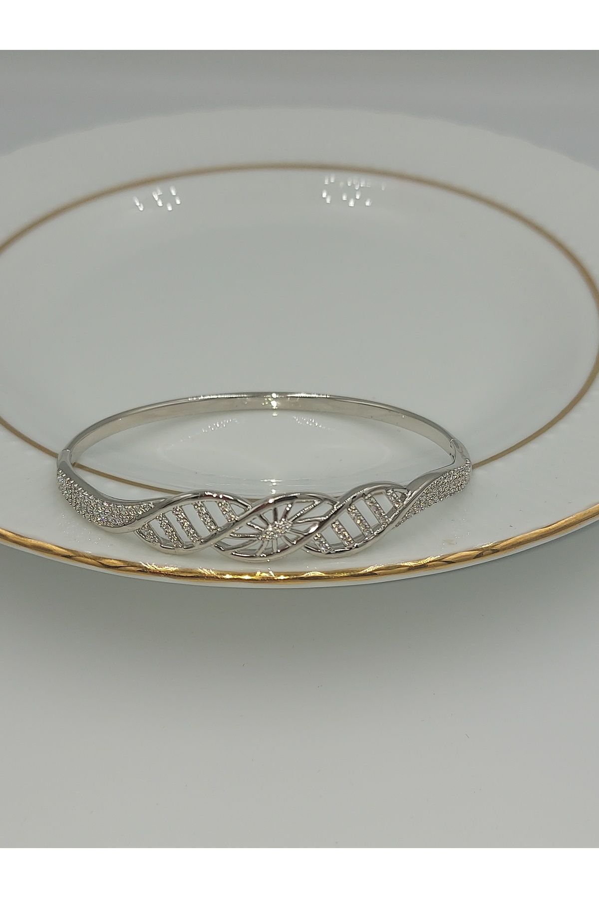 XUPING JEWELRY Xupıng Gümüş Renk Çelik Kelepçe Bileklik