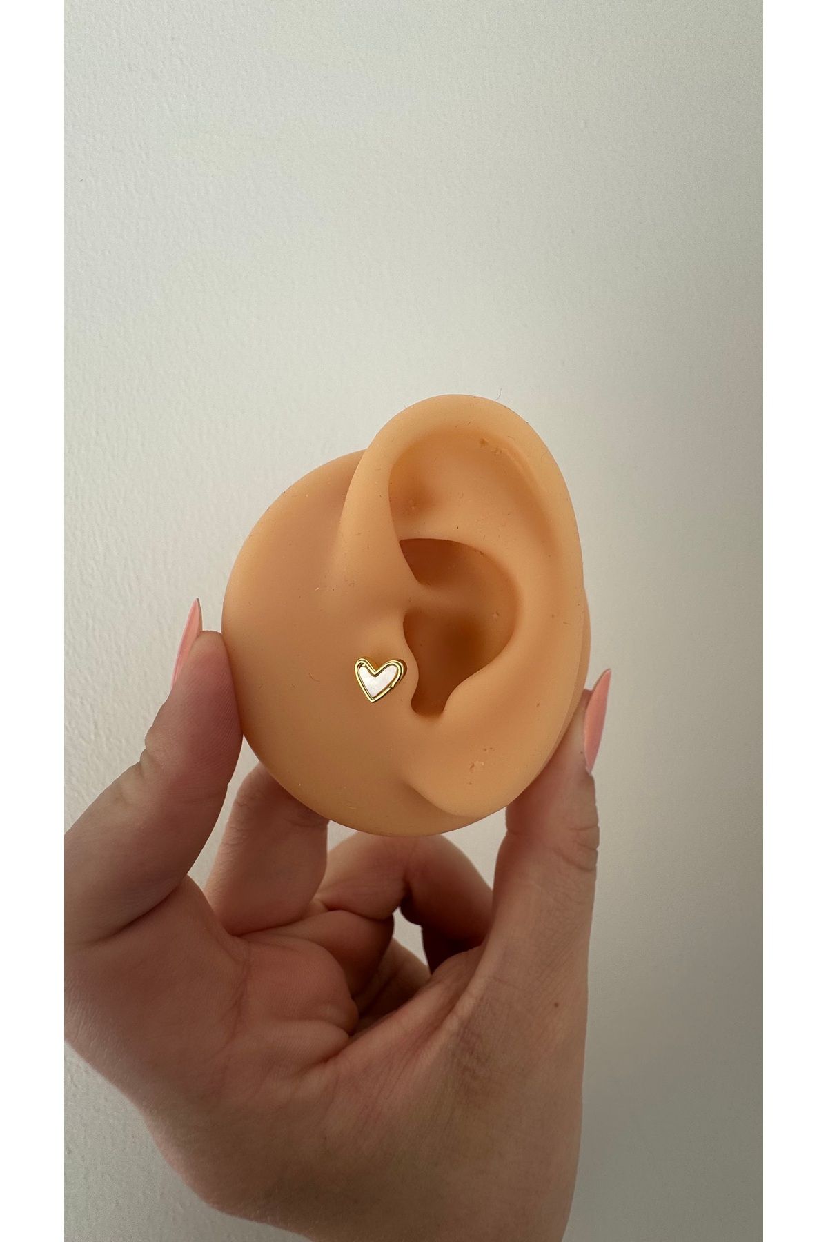alysa jewelry Cerrahi Çelik sedefli kalp Piercing, Tragus, Helix, conch, lobe