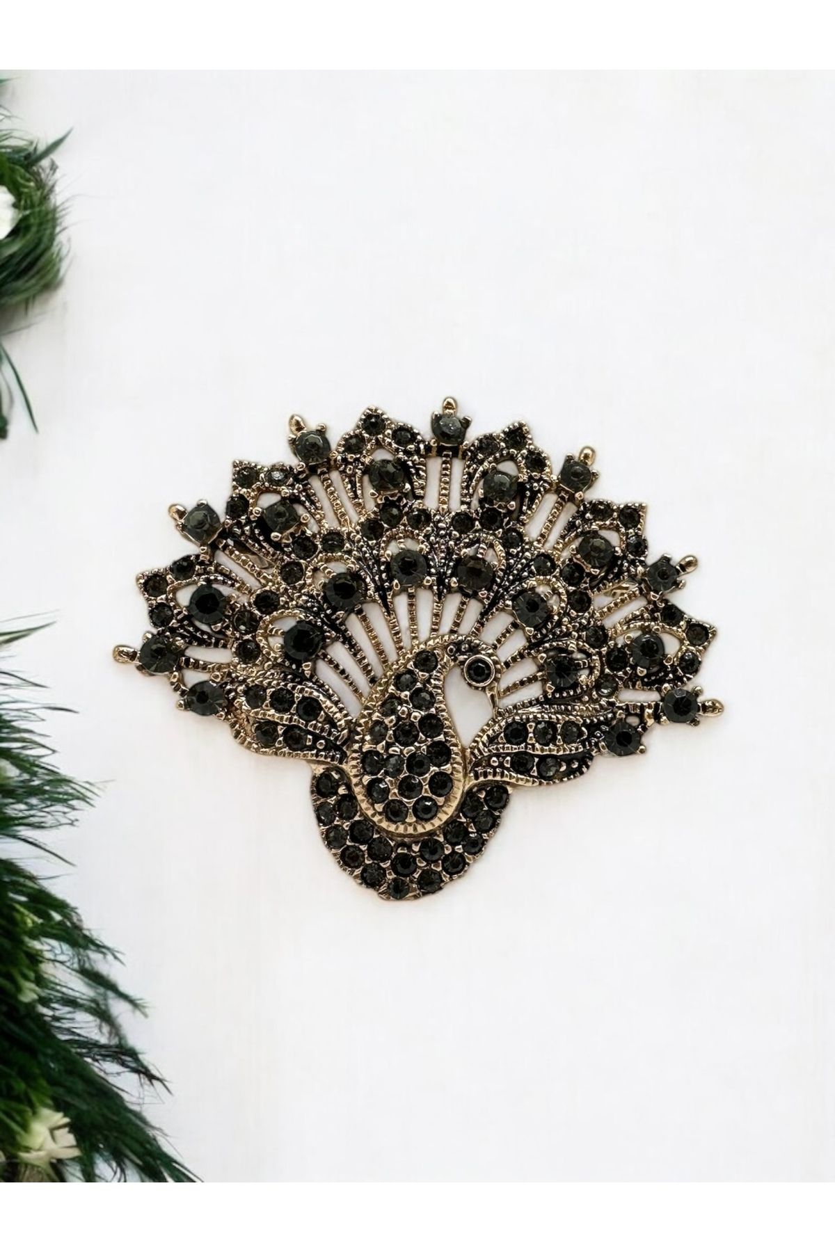 FUYA JEWELLERY Tavus Kuşu Broş